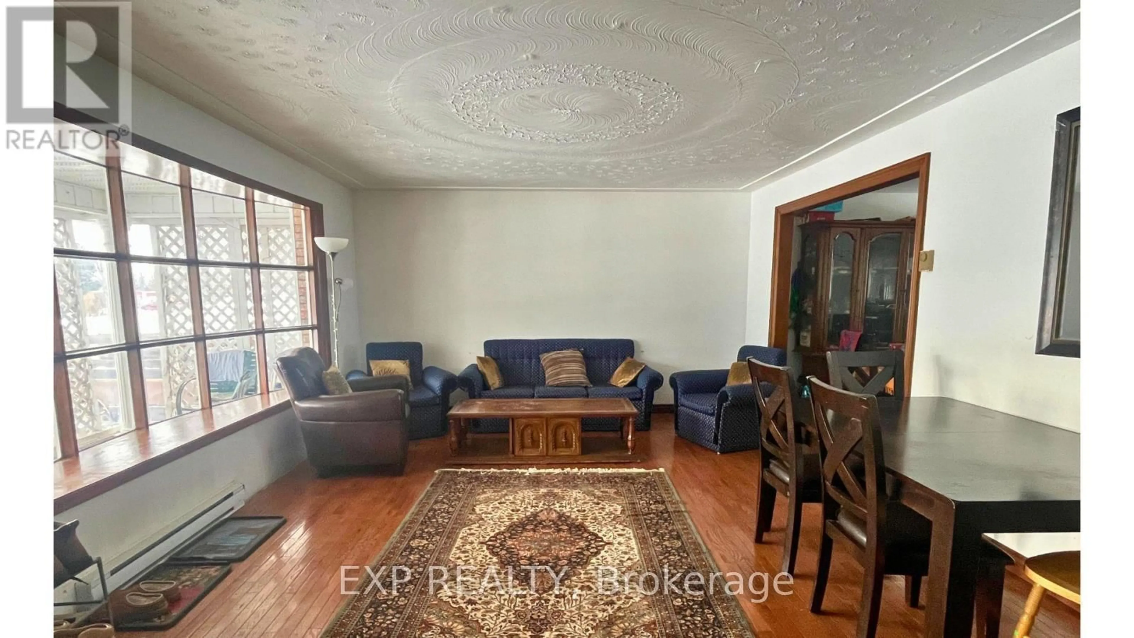 Living room with furniture, unknown for 468 Northern Ave, Sault Ste Marie Ontario P6B 4J1