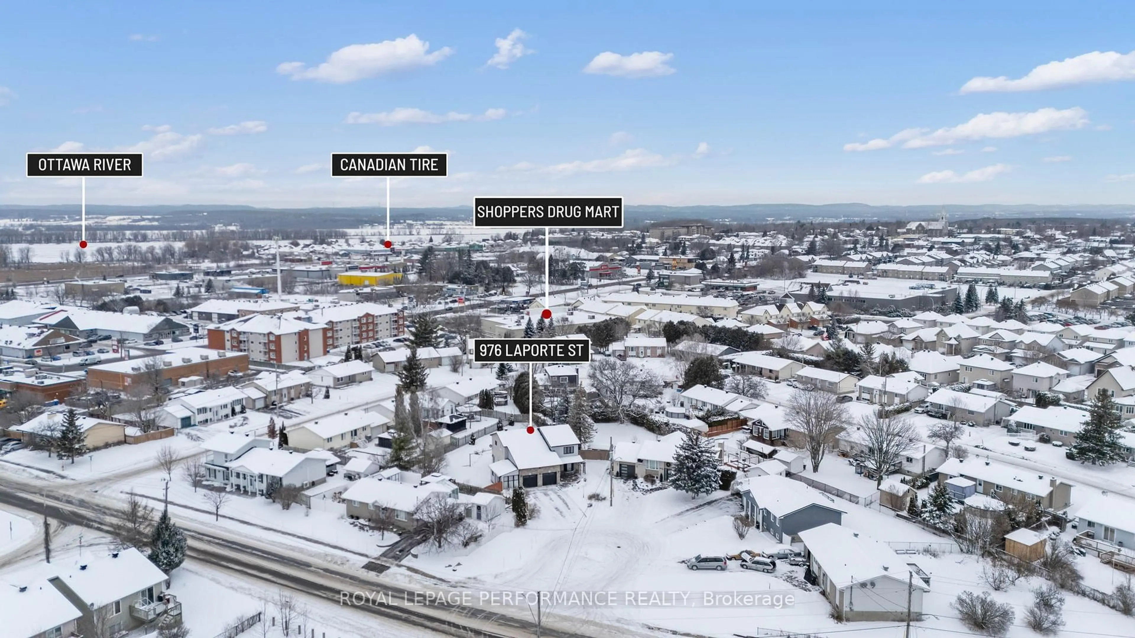 A pic from outside/outdoor area/front of a property/back of a property/a pic from drone, city buildings view from balcony for 976 Laporte St, Clarence-Rockland Ontario K4K 1A5