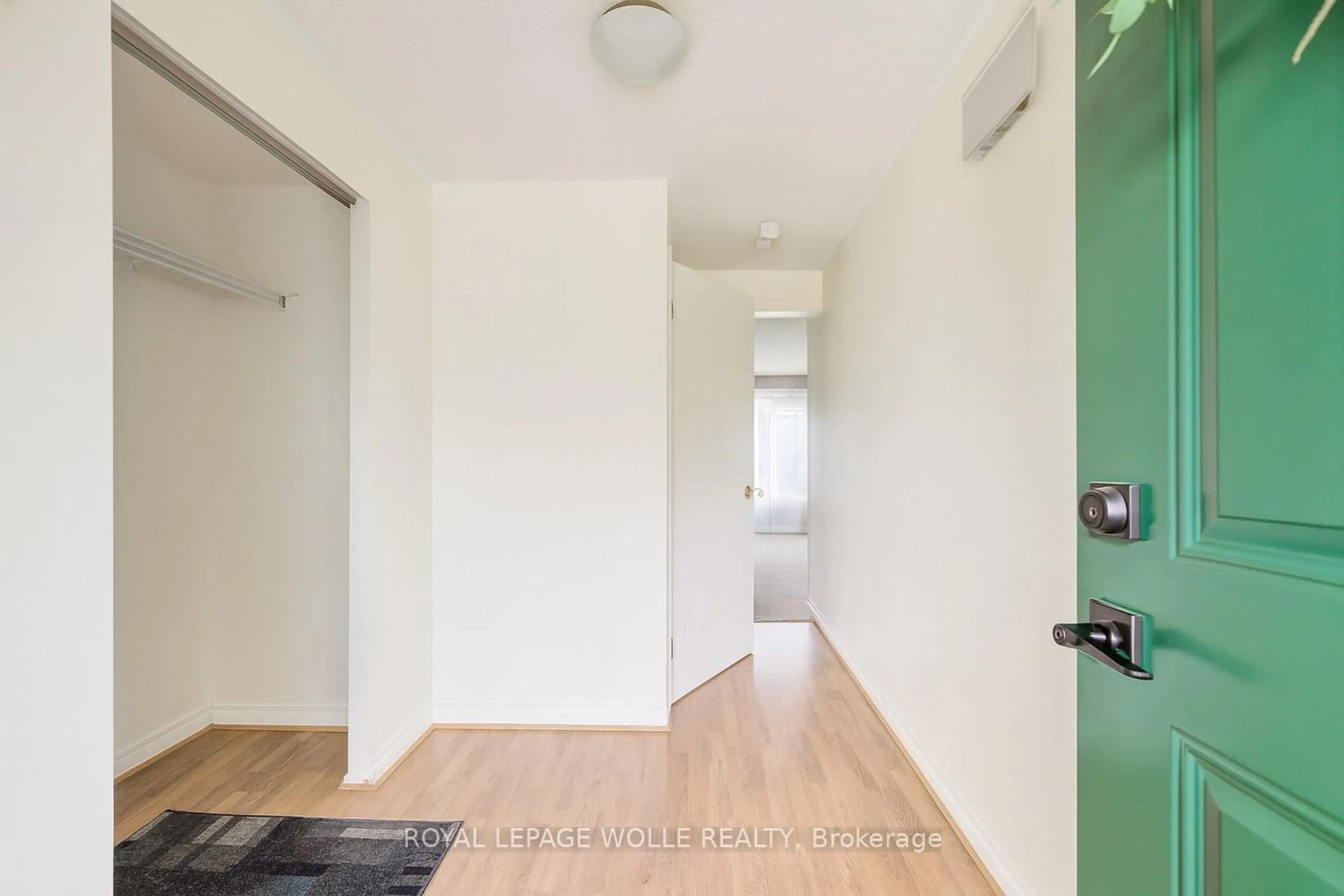 Indoor entryway for 465 Woolwich St #17, Waterloo Ontario N2K 3S4