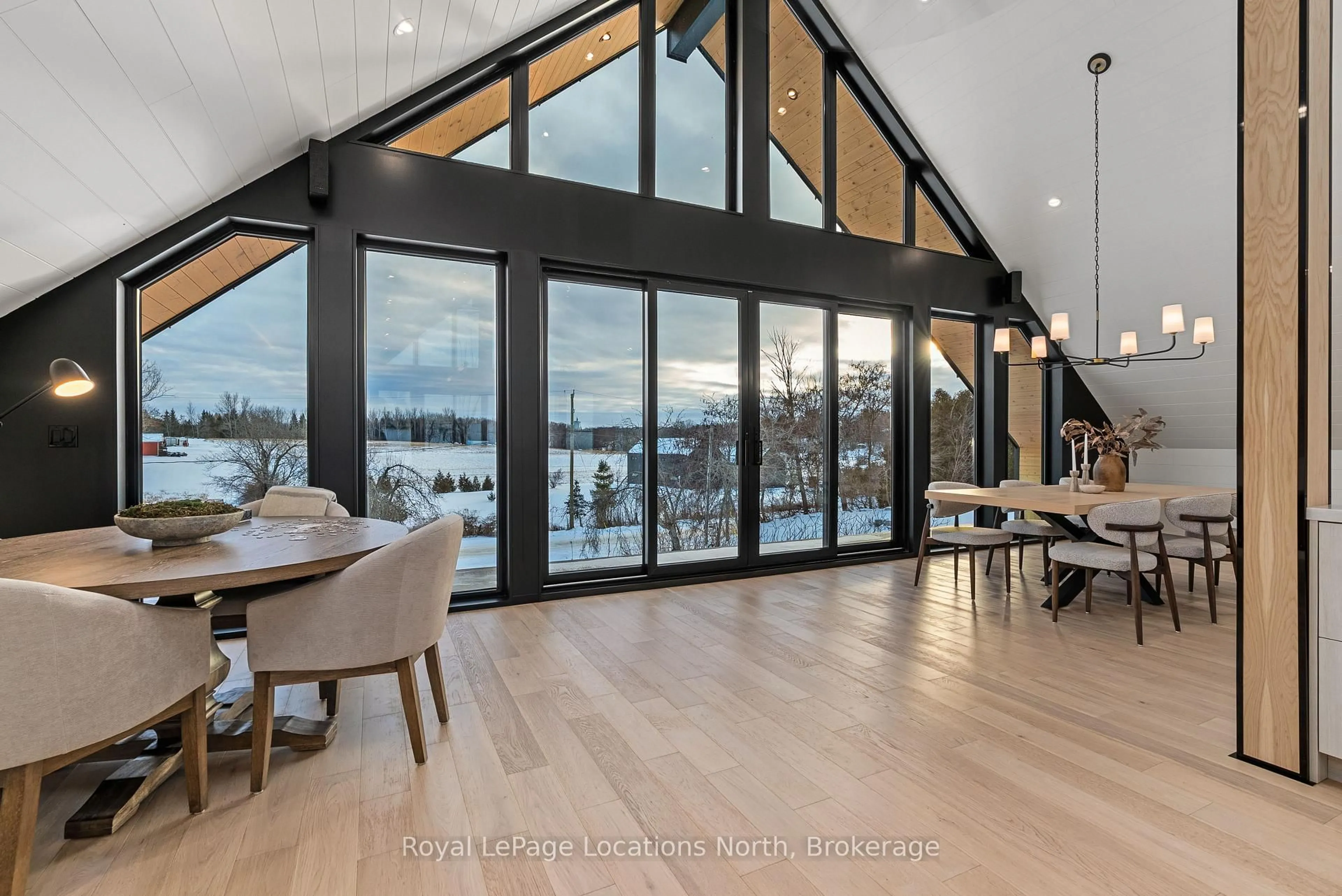 Unknown for 111 Slabtown Rd, Blue Mountains Ontario N0H 1J0