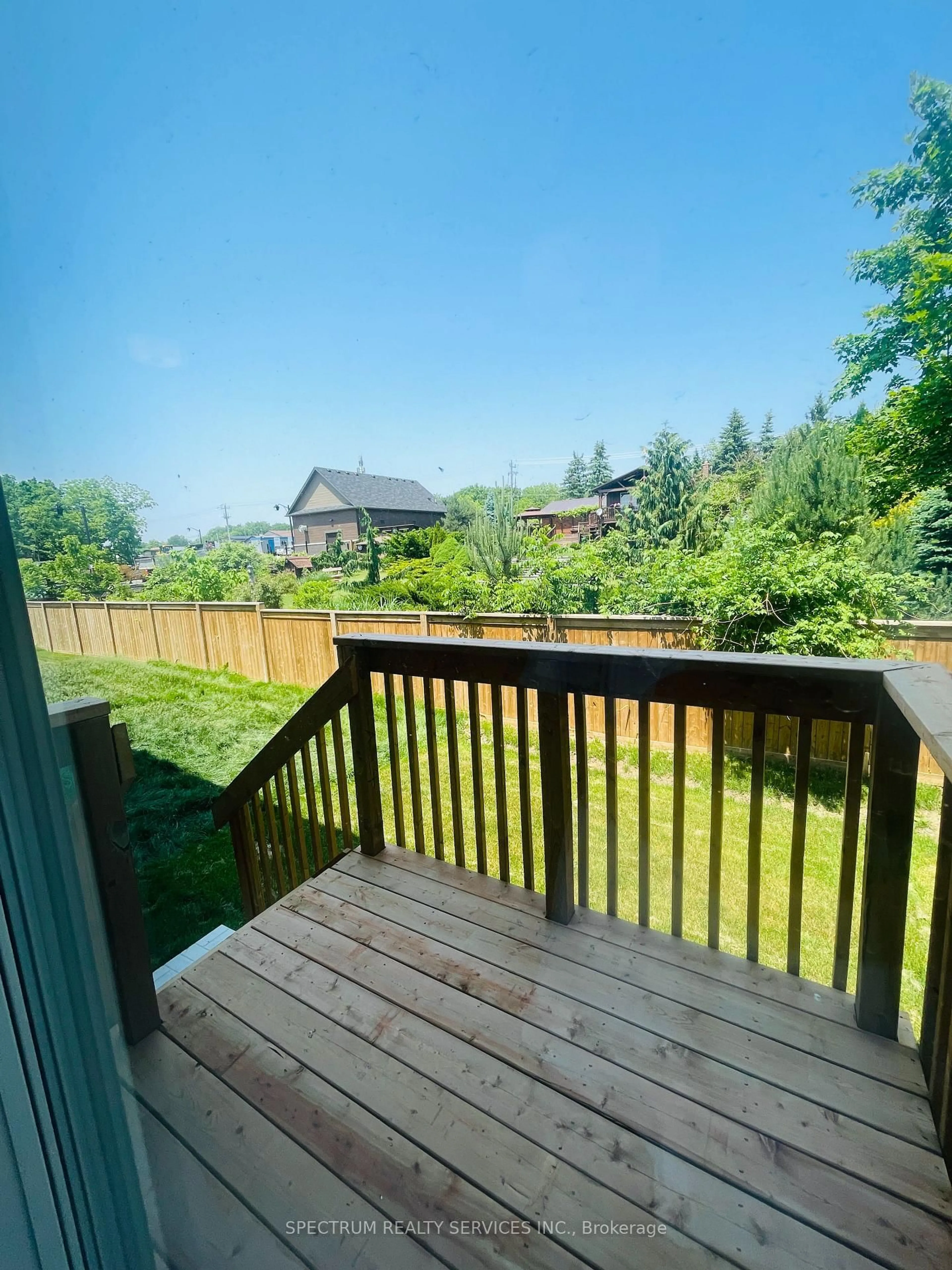 Patio, water/lake/river/ocean view for 620 Colborne St #4, Brantford Ontario N3T 0Y1
