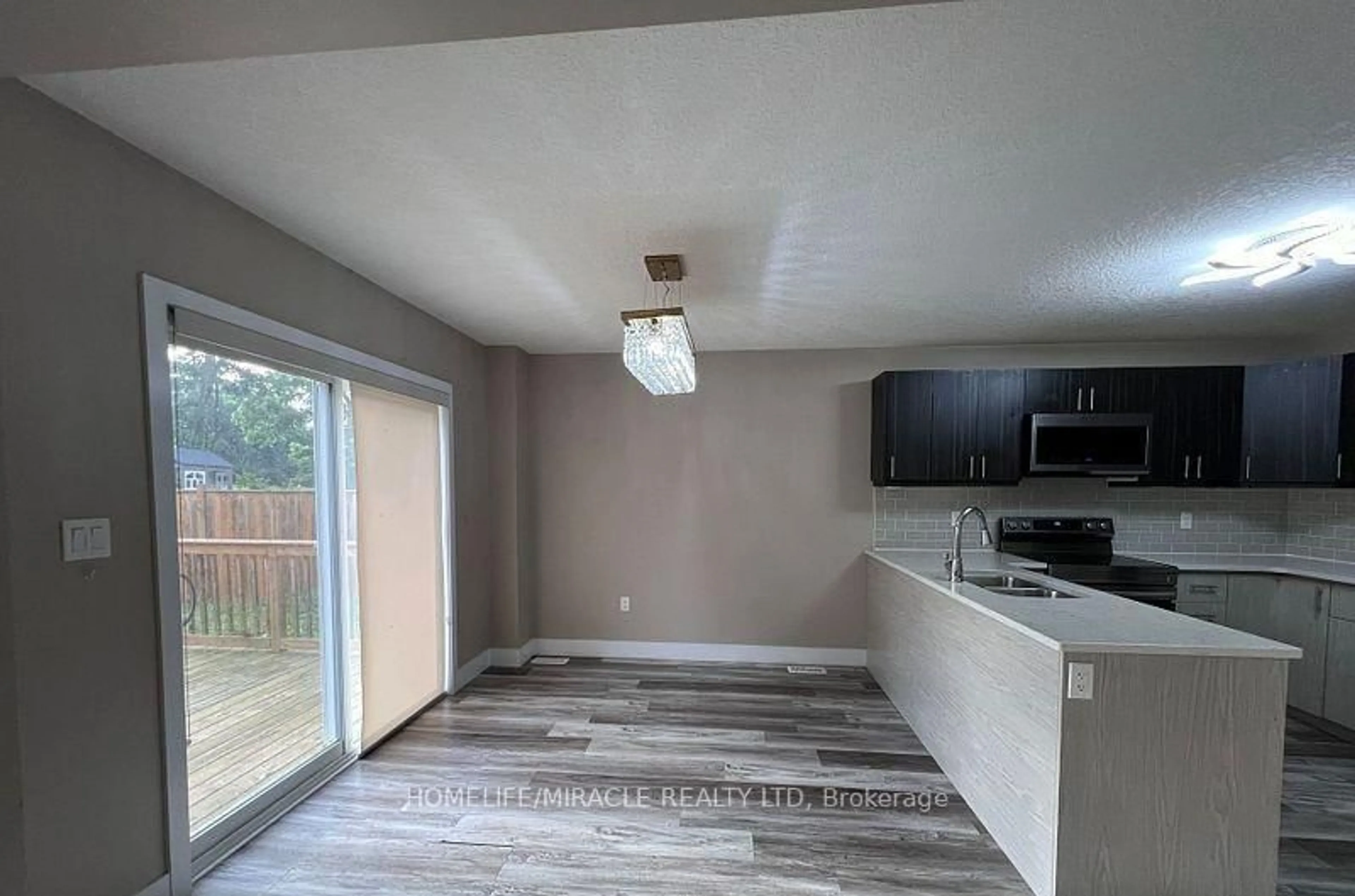 A pic of a room for 151 Agnes St, Thames Centre Ontario N0M 2P0