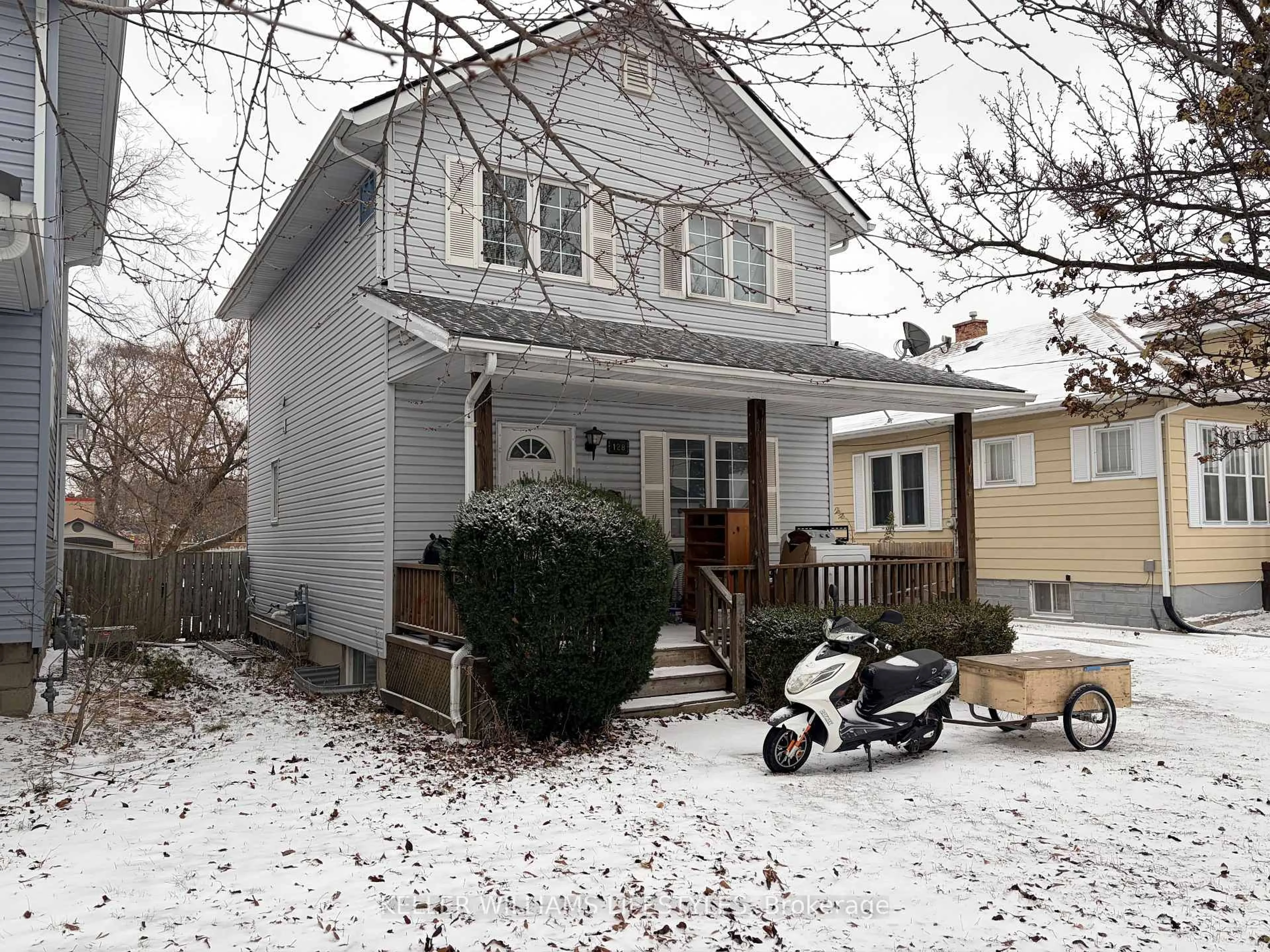 Unknown for 128 Stuart St, Sarnia Ontario N7T 3B1