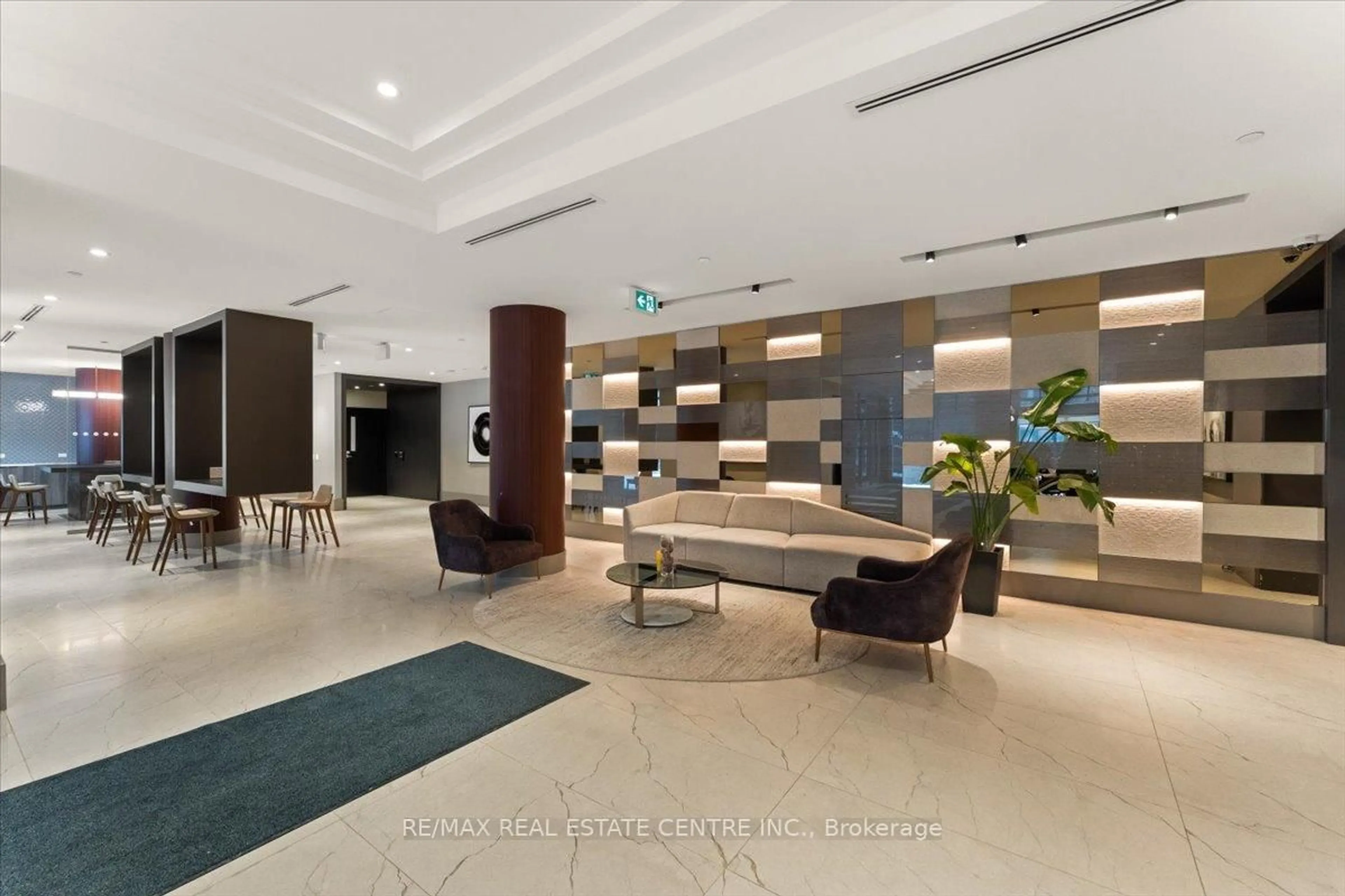 Lobby for 55 Duke St #1106, Kitchener Ontario N2H 0C9