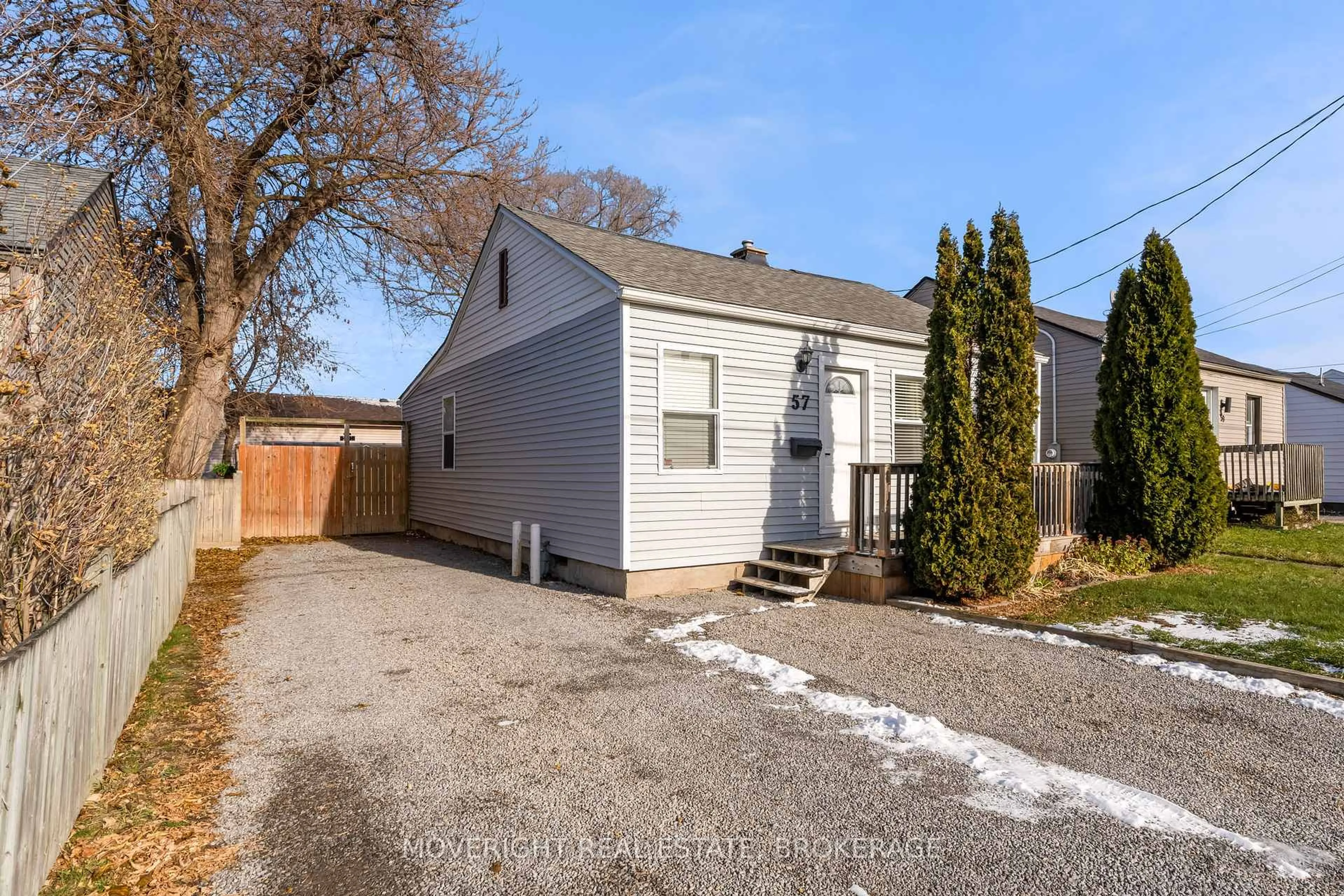 A pic from outside/outdoor area/front of a property/back of a property/a pic from drone, street for 57 Dieppe Rd, St. Catharines Ontario L2M 6J5