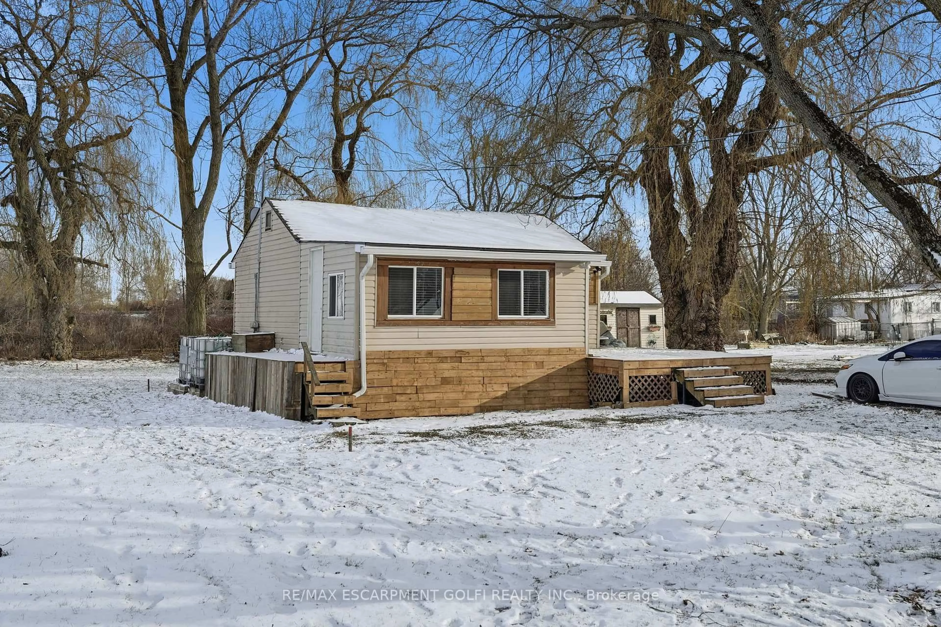 Shed for 14 Birch Lane, Haldimand Ontario N0A 1P0