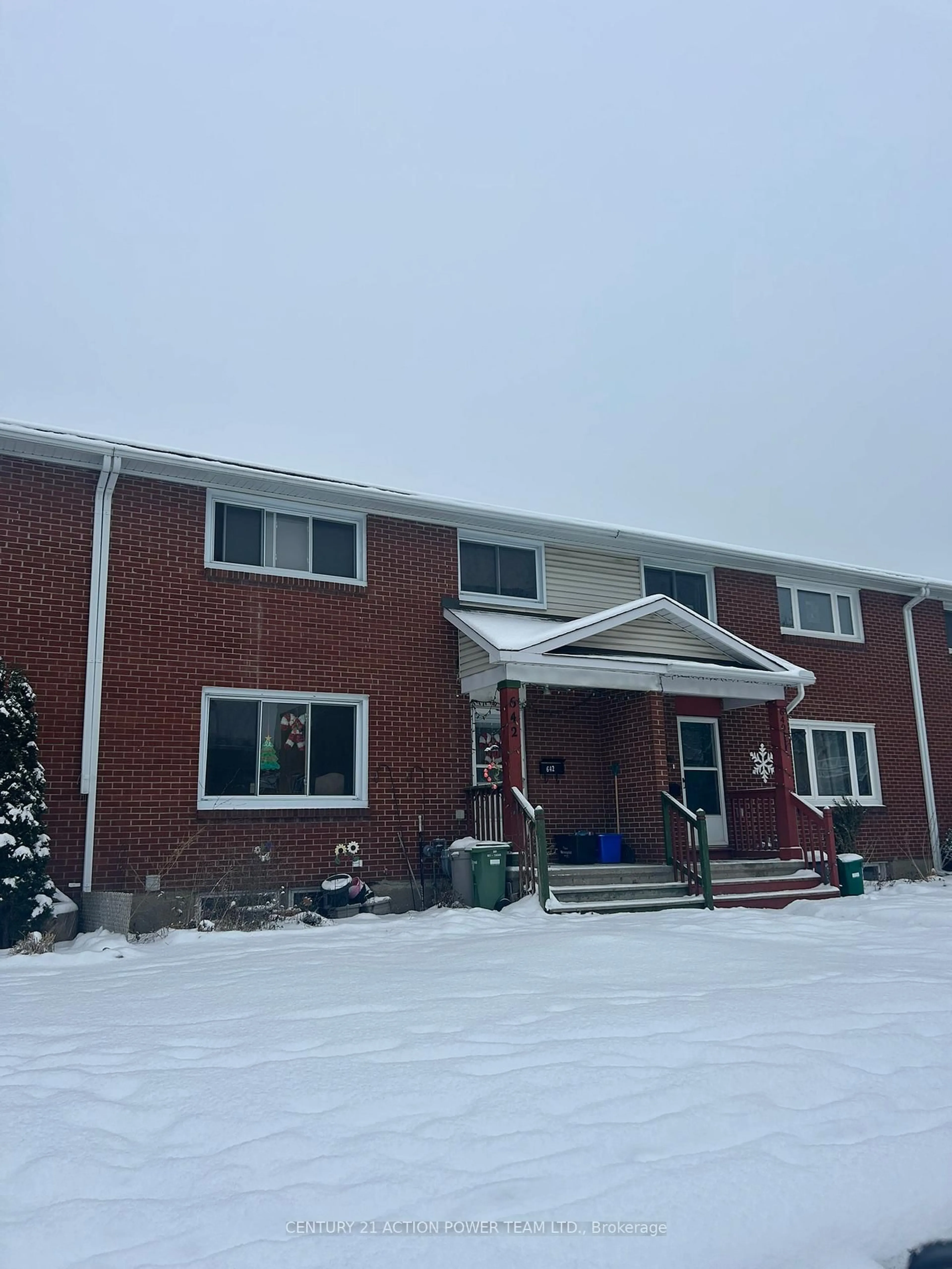Unknown for 642 Borthwick Ave, Ottawa Ontario K1K 2L9