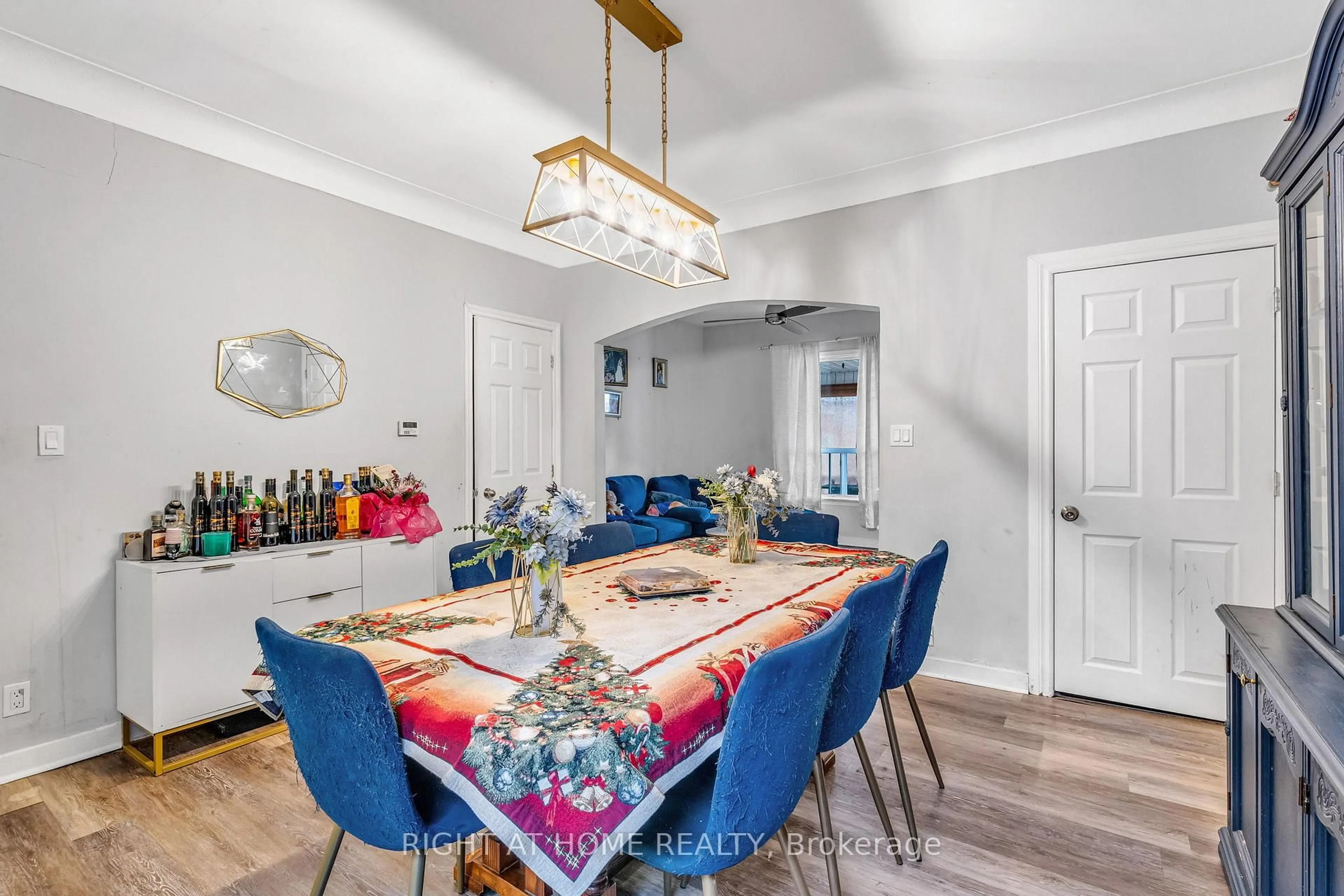 Dining room, unknown for 207 Lottridge St, Hamilton Ontario L8L 6V8