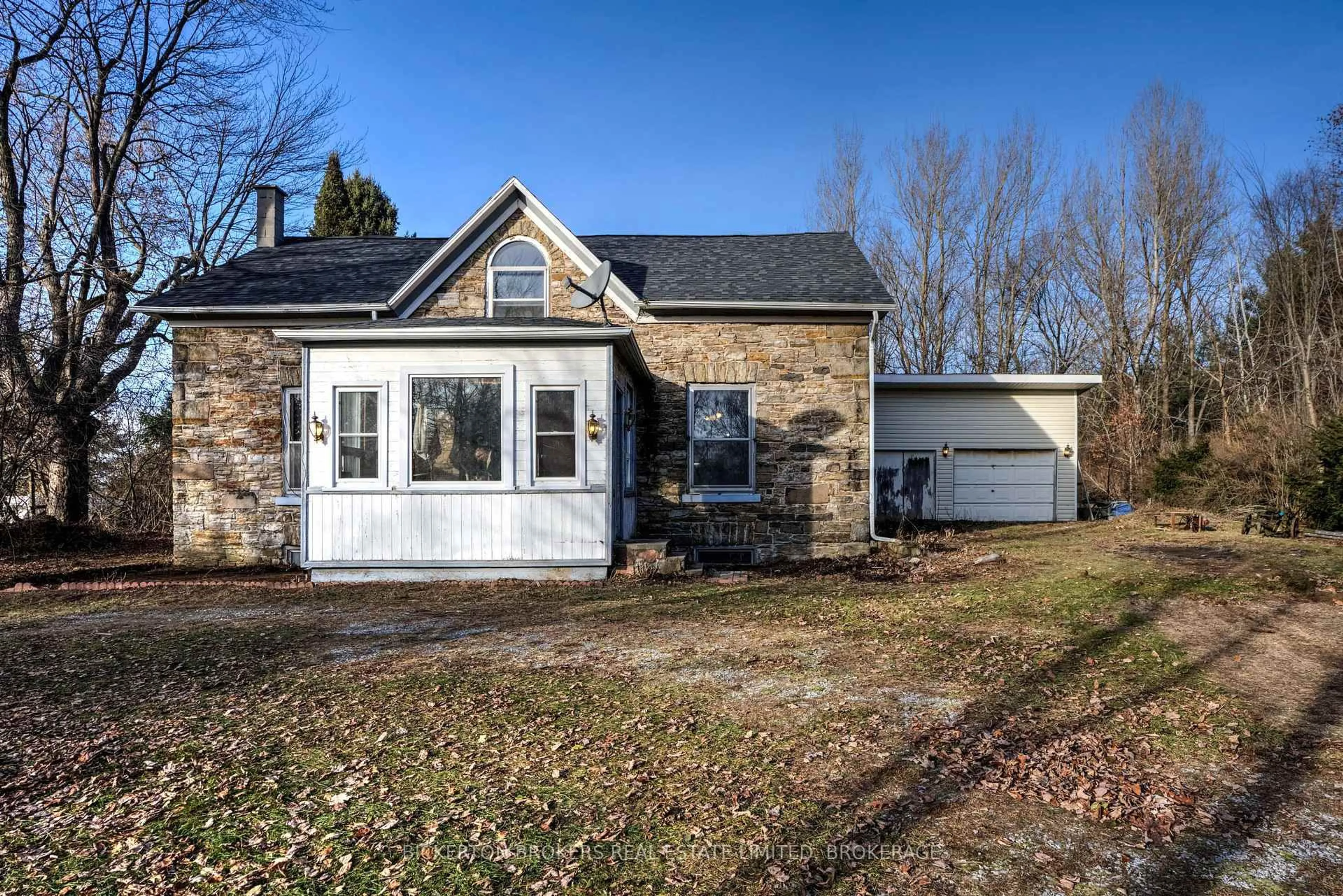 Unknown for 646 Cty Rd 2 Rd, Front of Leeds & Seeleys Bay Ontario K0E 1L0