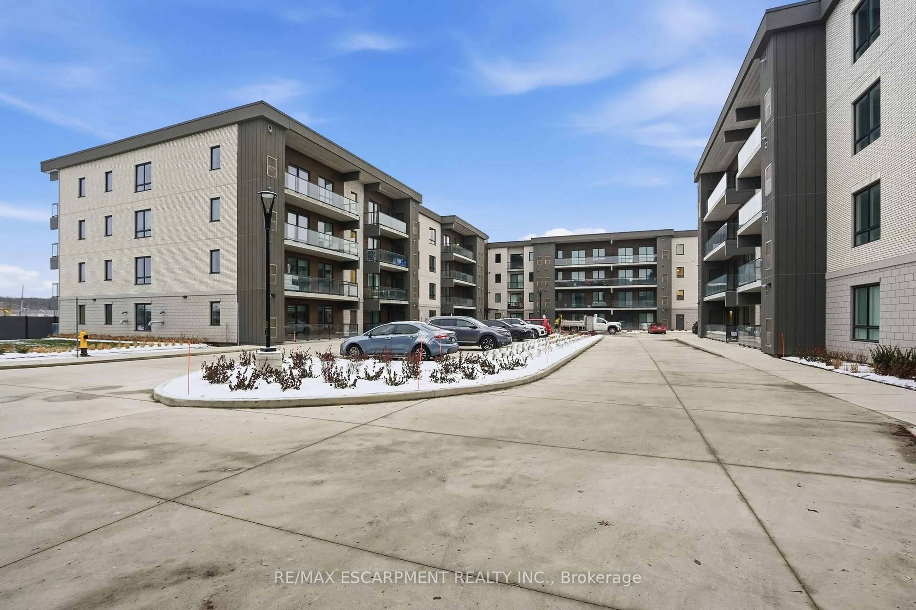 Patio, unknown for 7549A Kalar Rd #311, Niagara Falls Ontario L2H 3W6