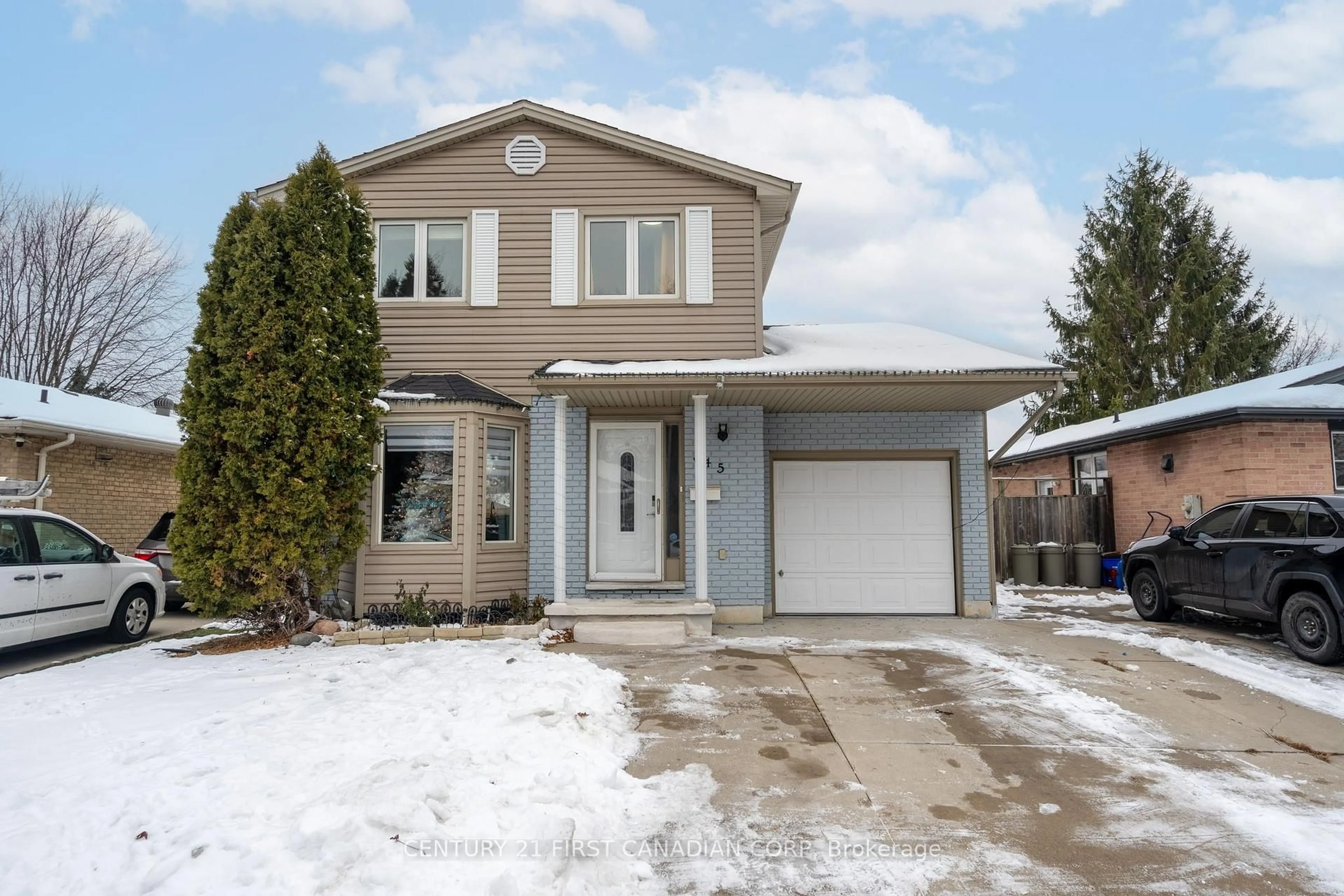 Home with vinyl exterior material, street for 345 Banbury Cres, London South Ontario N5Z 4V1