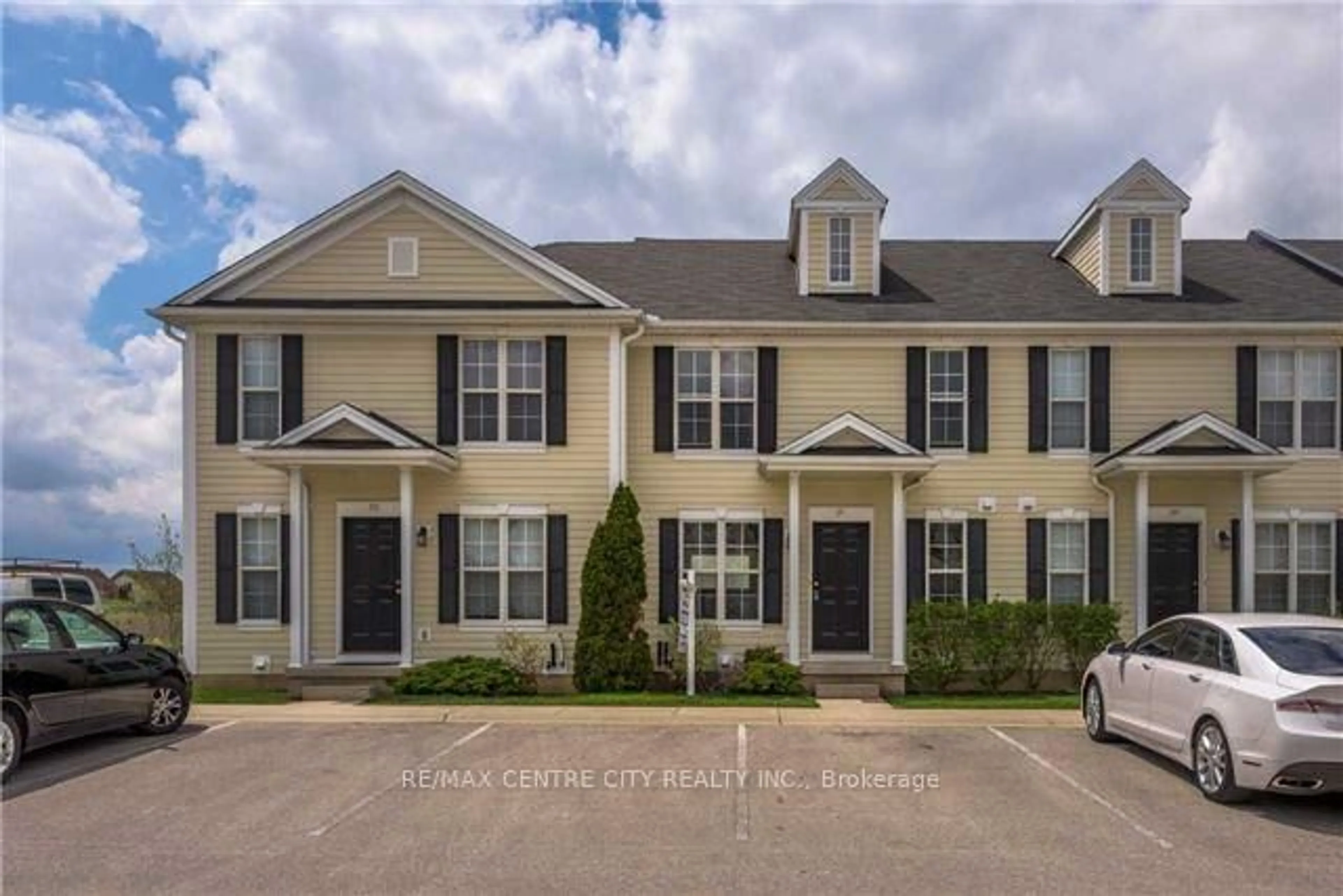 Unknown for 600 Sarnia Rd #31, London North Ontario N6G 5M4