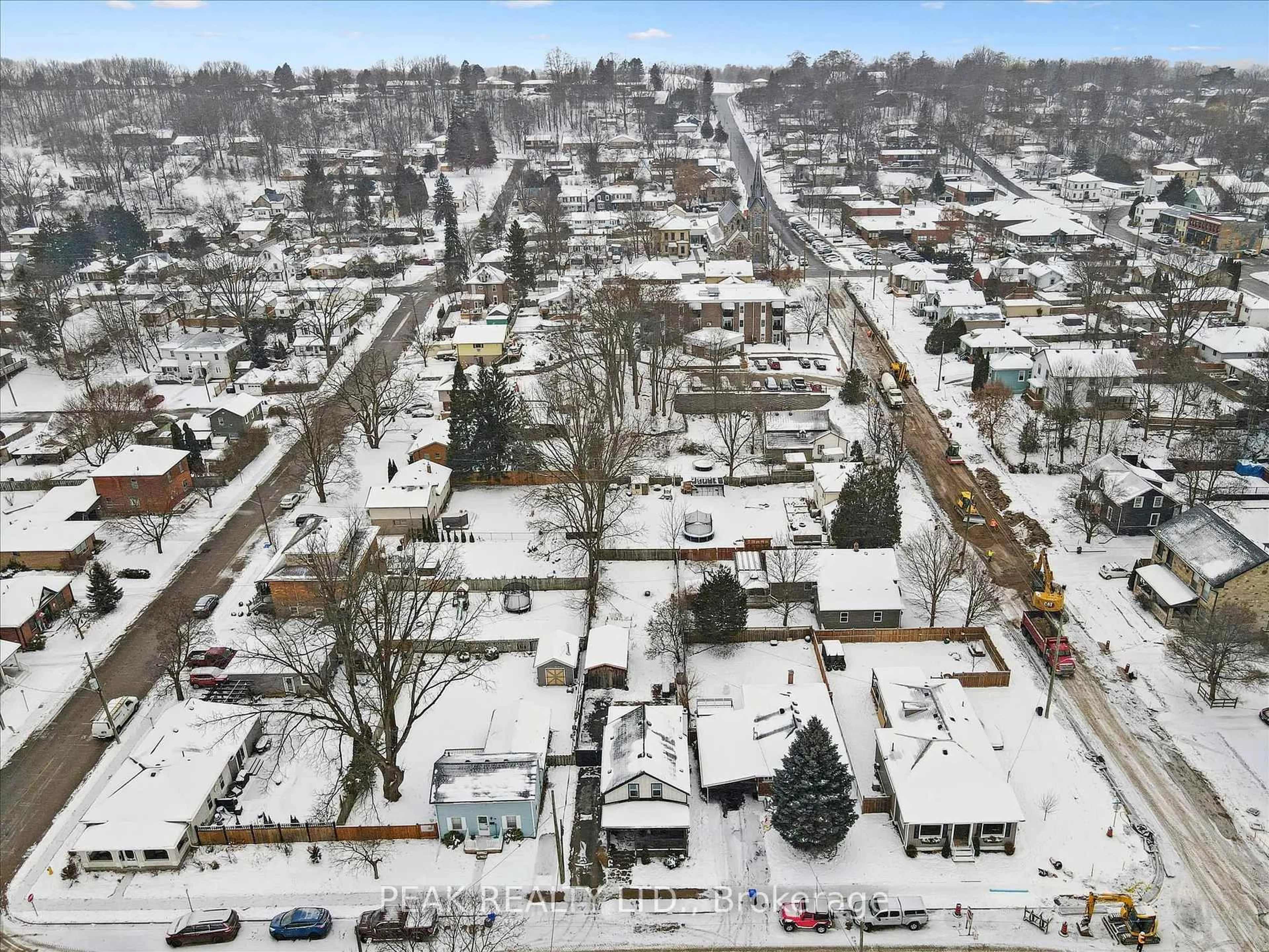 A pic from outside/outdoor area/front of a property/back of a property/a pic from drone, street for 17 Ball St, Brant Ontario N3L 1W8
