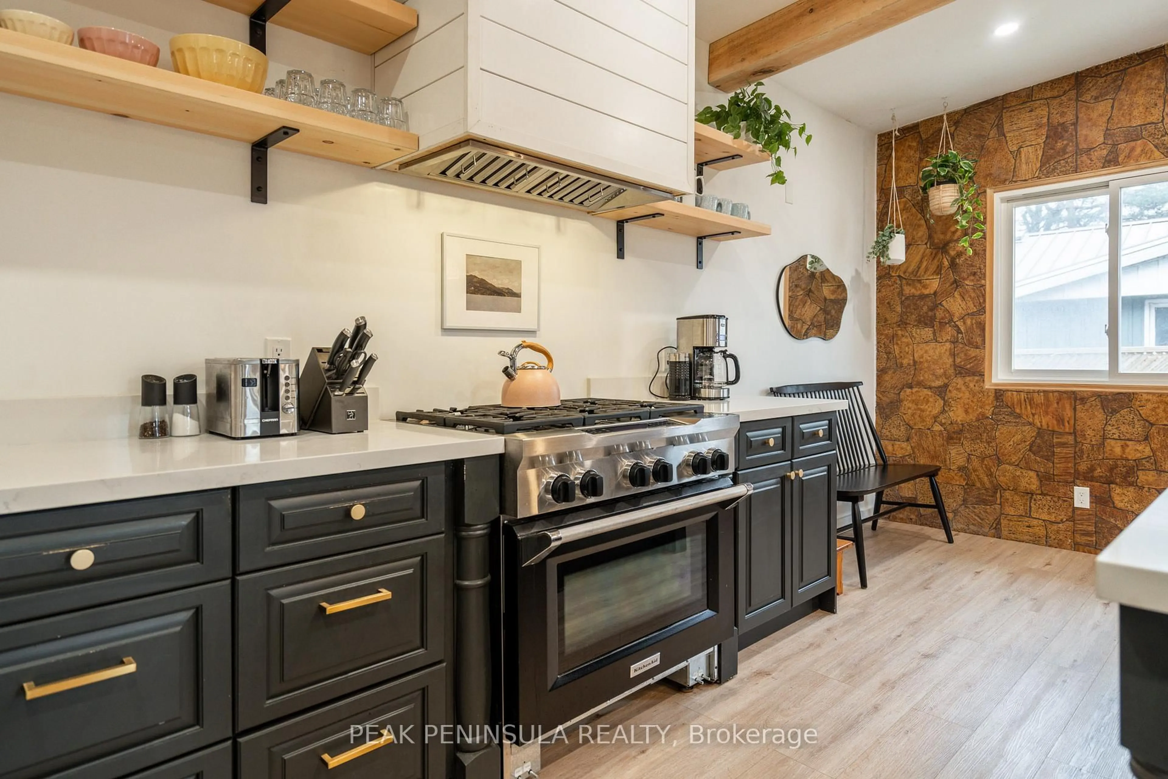 Rustic kitchen, unknown for 144 Woodstock Ave, Norfolk Ontario N0E 1M0