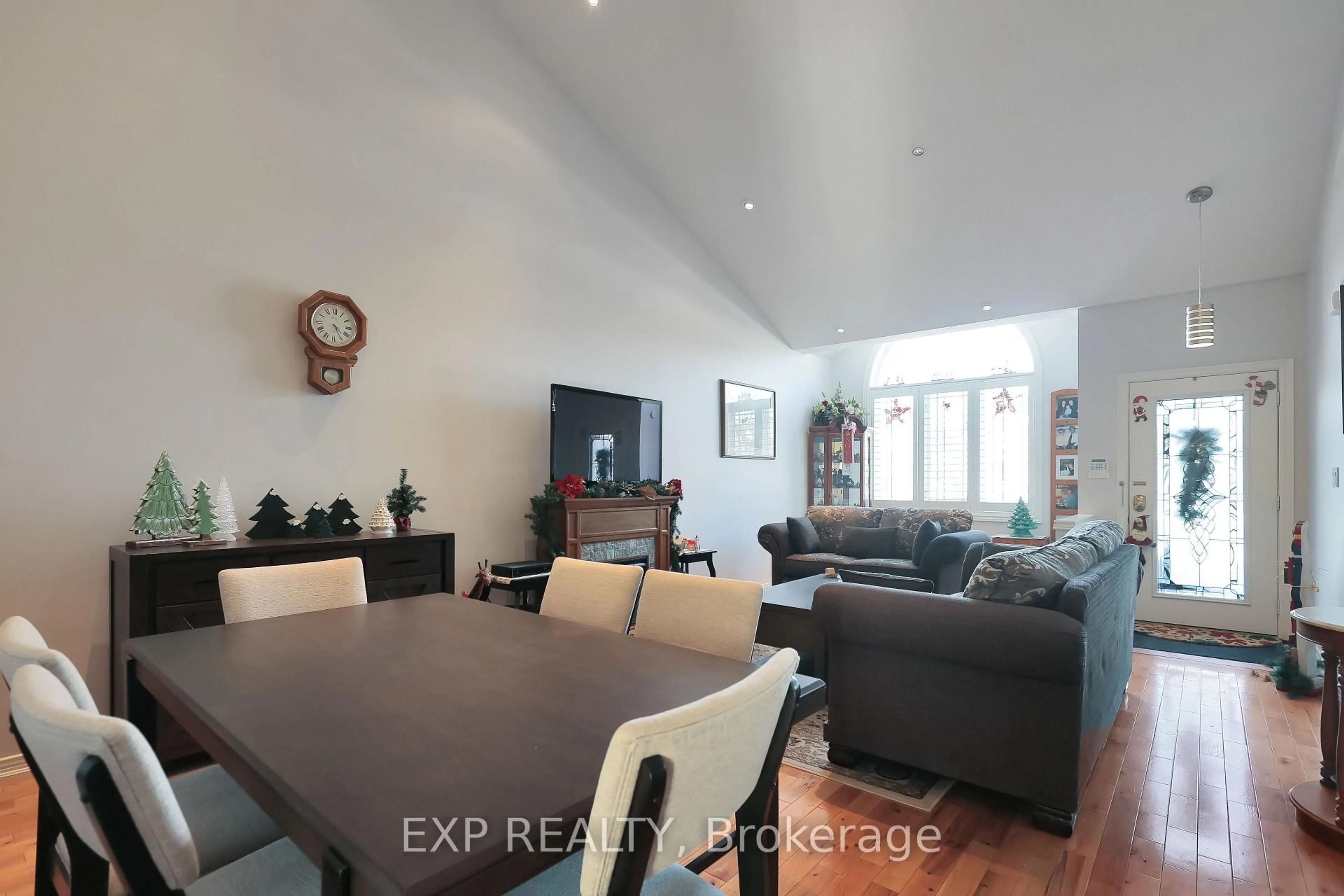 Living room with furniture, wood/laminate floor for 10 Lilyvalley Lane, Hamilton Ontario L0R 1P0