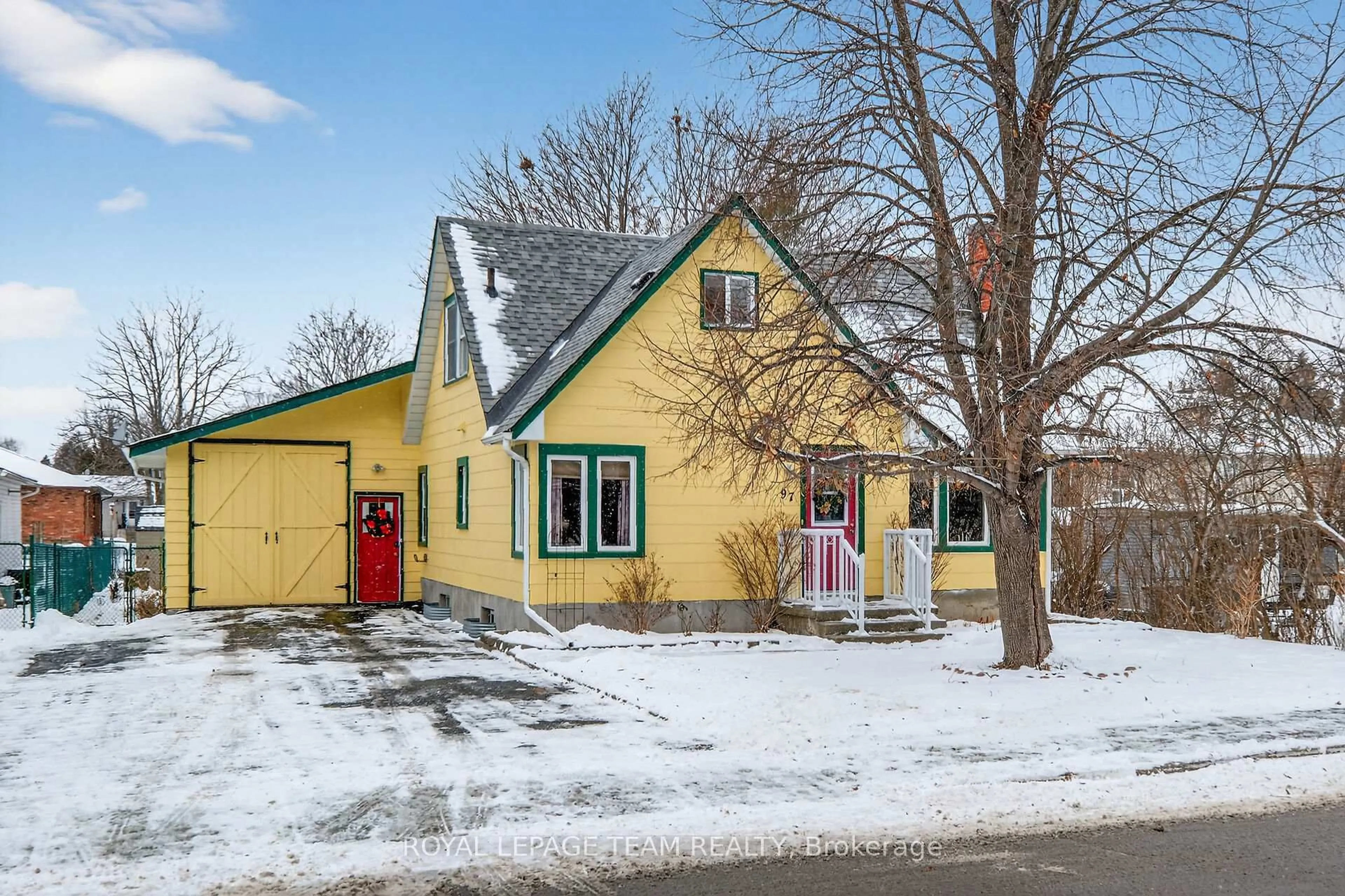 Unknown for 97 Woodward St, Carleton Place Ontario K7C 1E7