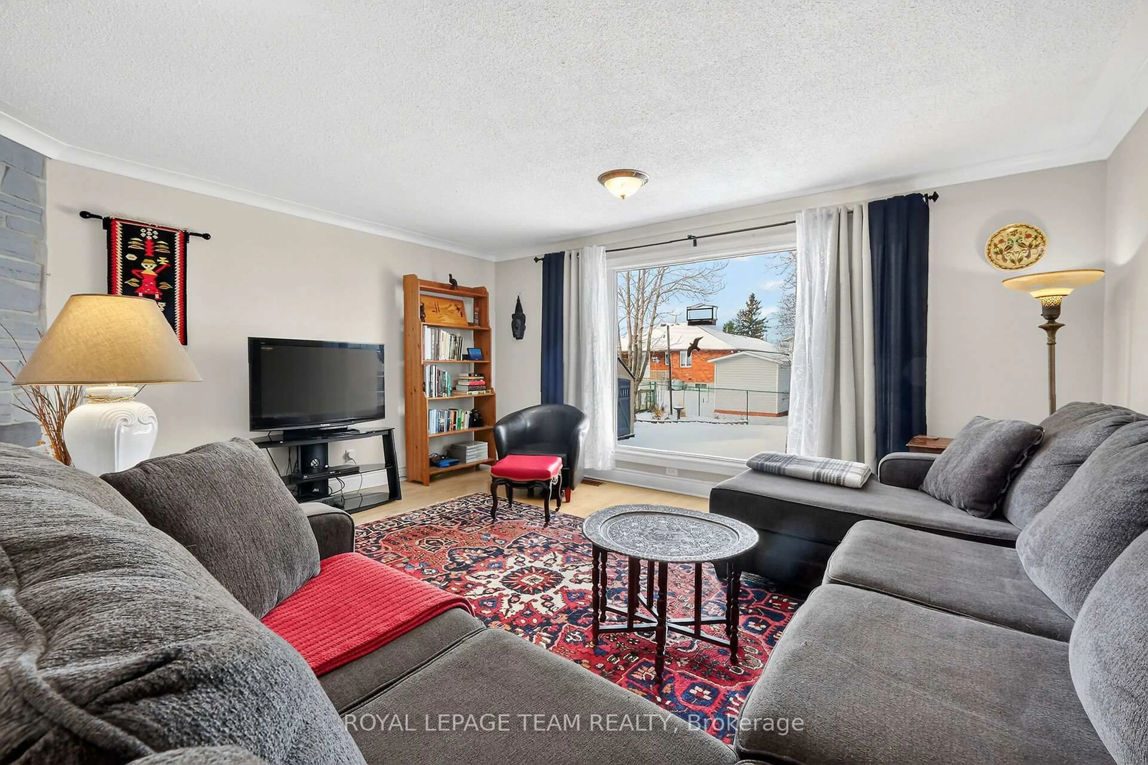 Living room with furniture, unknown for 97 Woodward St, Carleton Place Ontario K7C 1E7