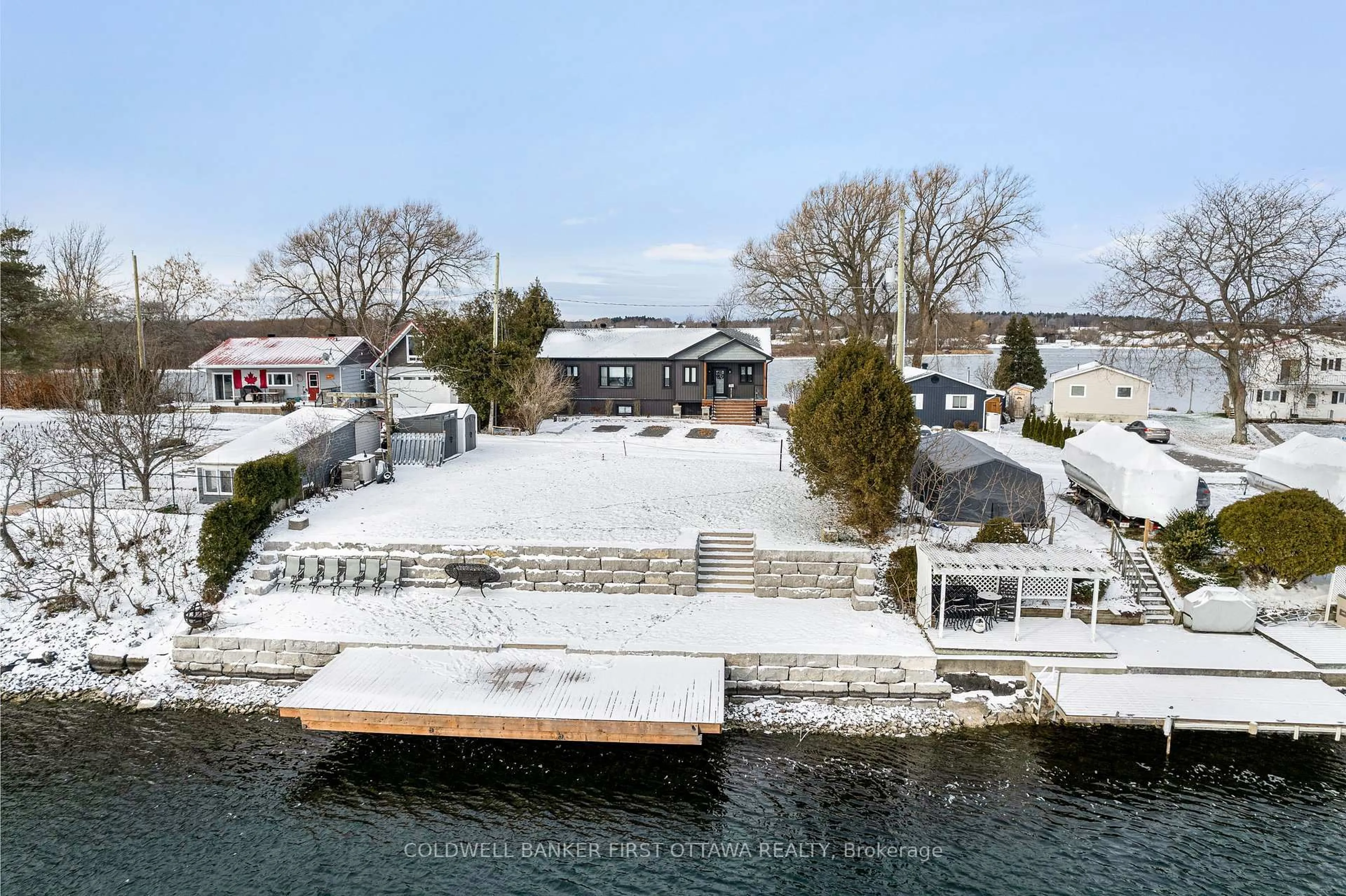 A pic from outside/outdoor area/front of a property/back of a property/a pic from drone, water/lake/river/ocean view for 38 Tuttle Point Rd, Edwardsburgh/Cardinal Ontario K0E 1T1