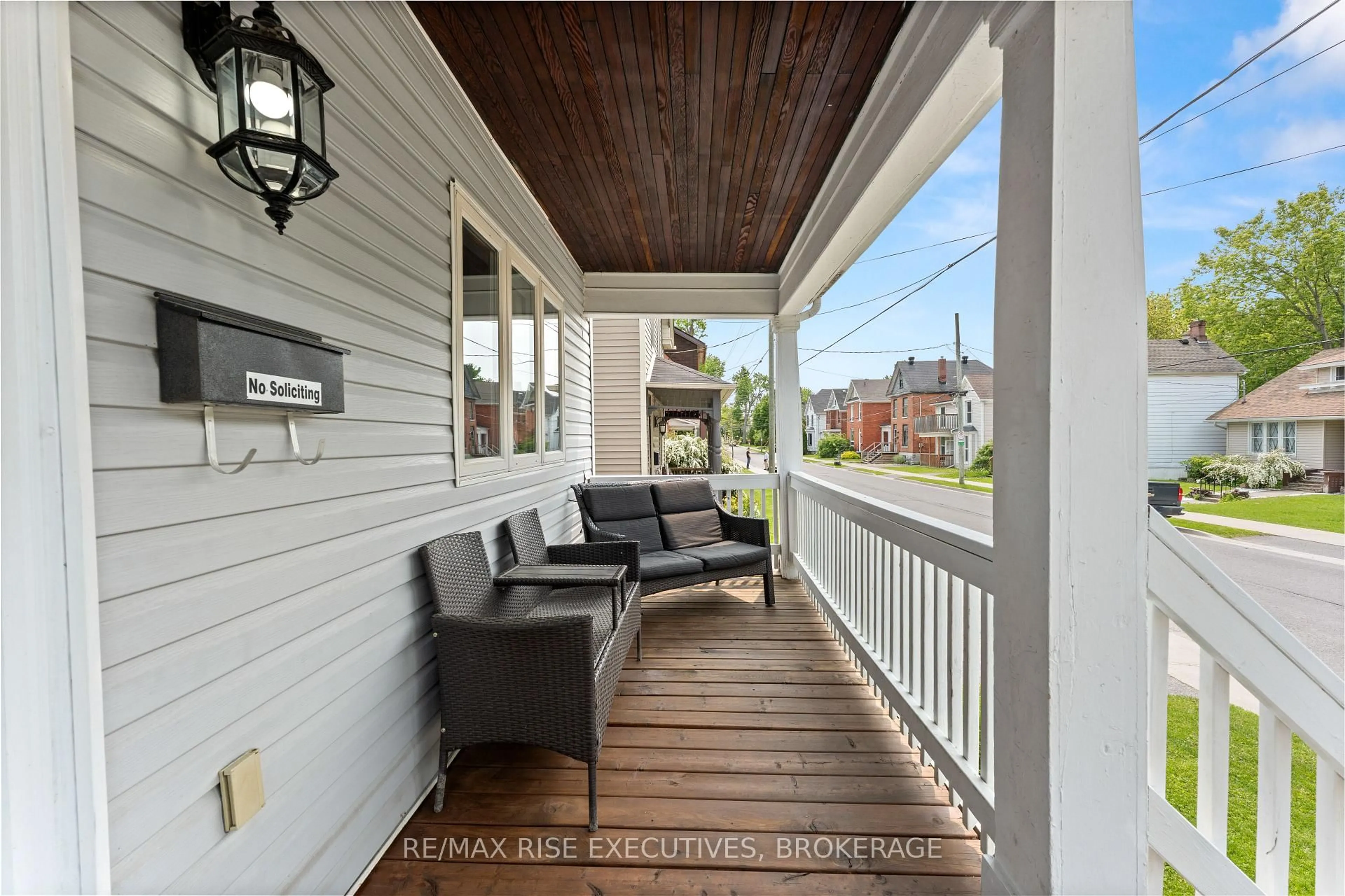 Patio, street for 135 Nelson St, Kingston Ontario K7L 3W9