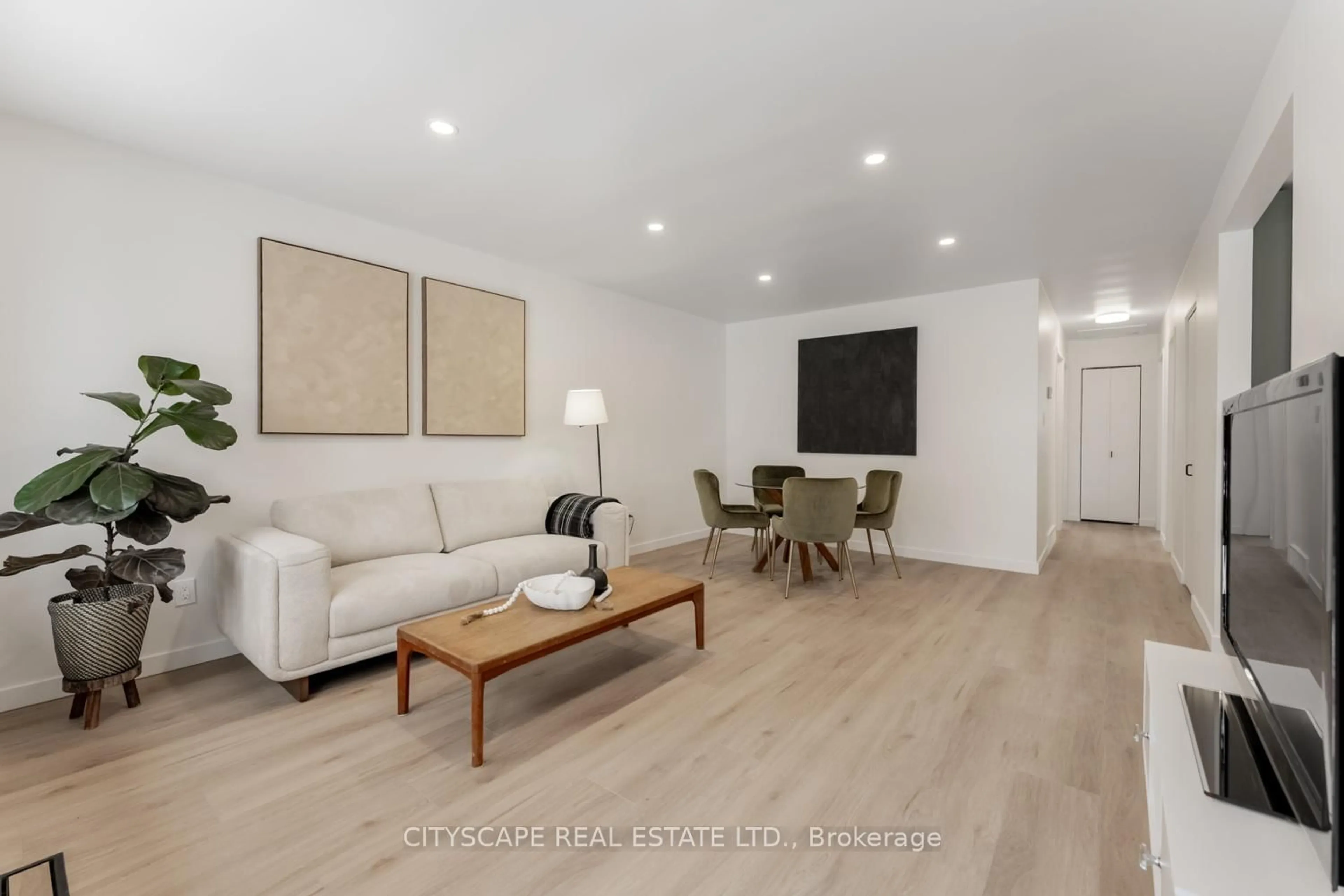 Living room with furniture, wood/laminate floor for 79 Henry St, Cambridge Ontario N1R 6C8