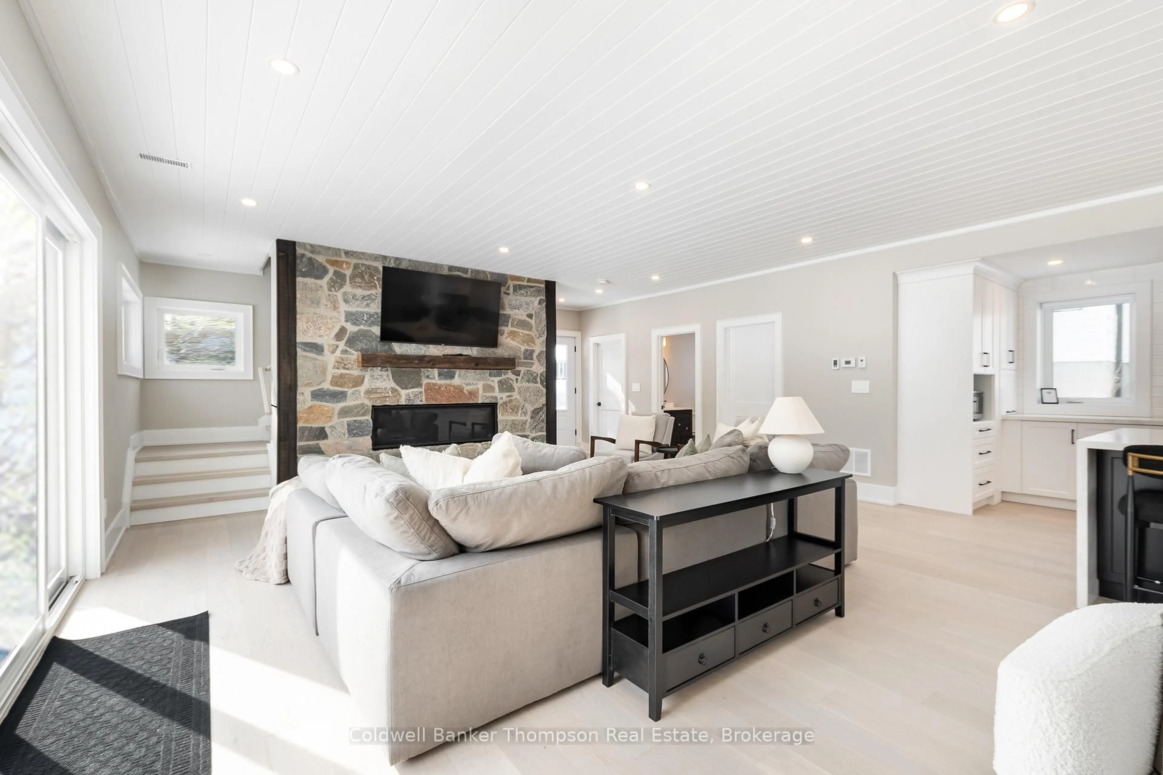 Living room with furniture, unknown for 32 Church St, Huntsville Ontario P1H 1G8