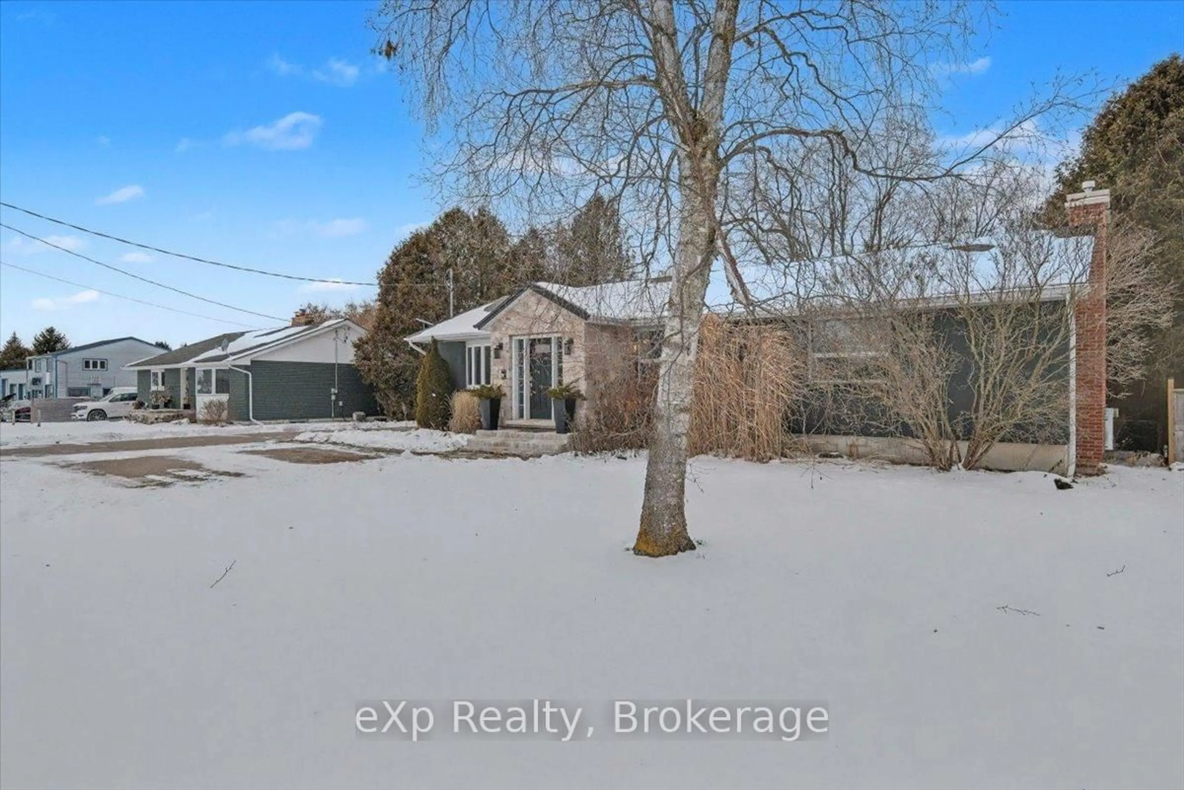 A pic from outside/outdoor area/front of a property/back of a property/a pic from drone, street for 7922 Hwy 7 Highway, Guelph/Eramosa Ontario N1H 6H8