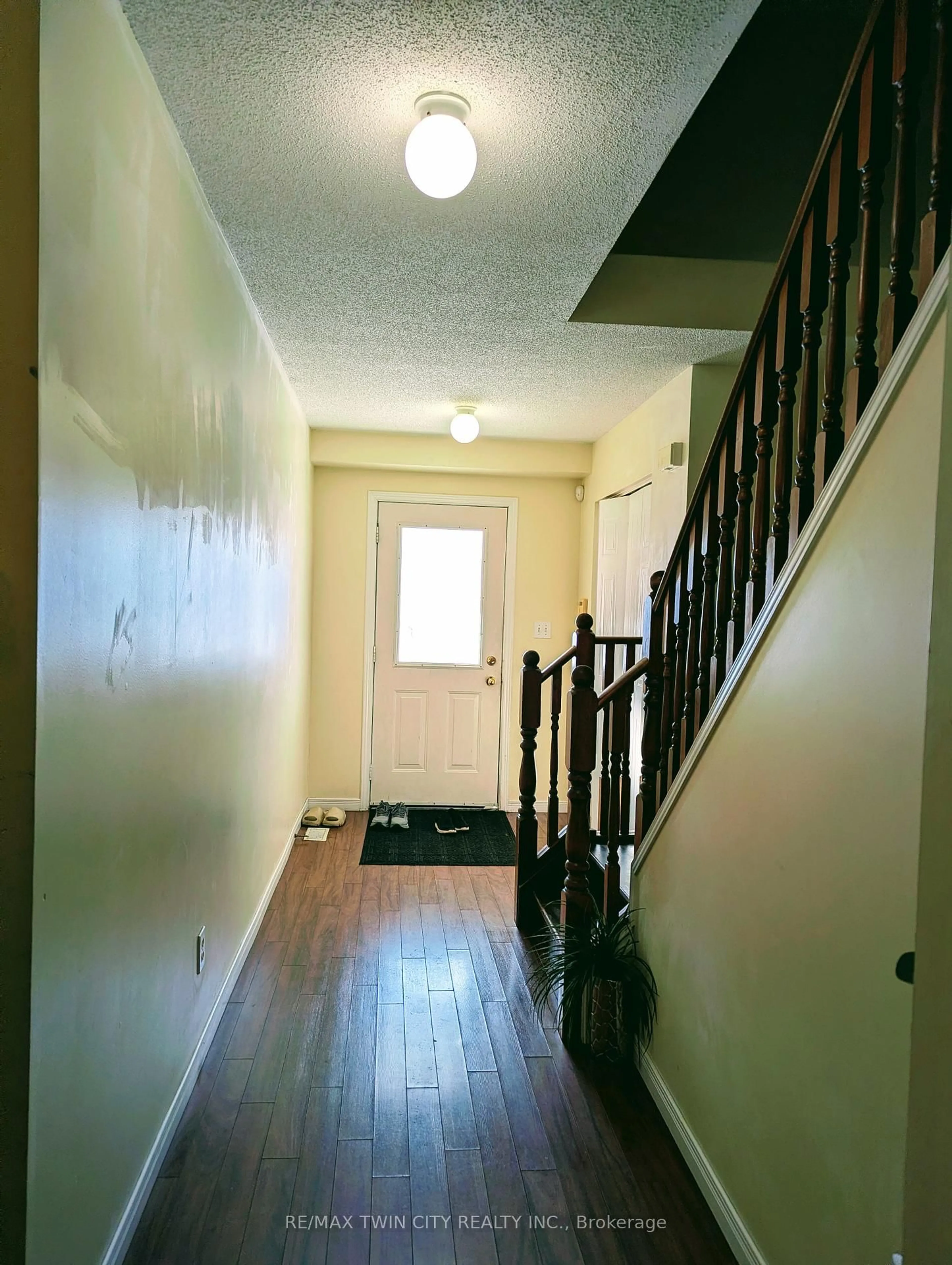 Unknown for 520 Chablis Dr, Waterloo Ontario N2T 2X9