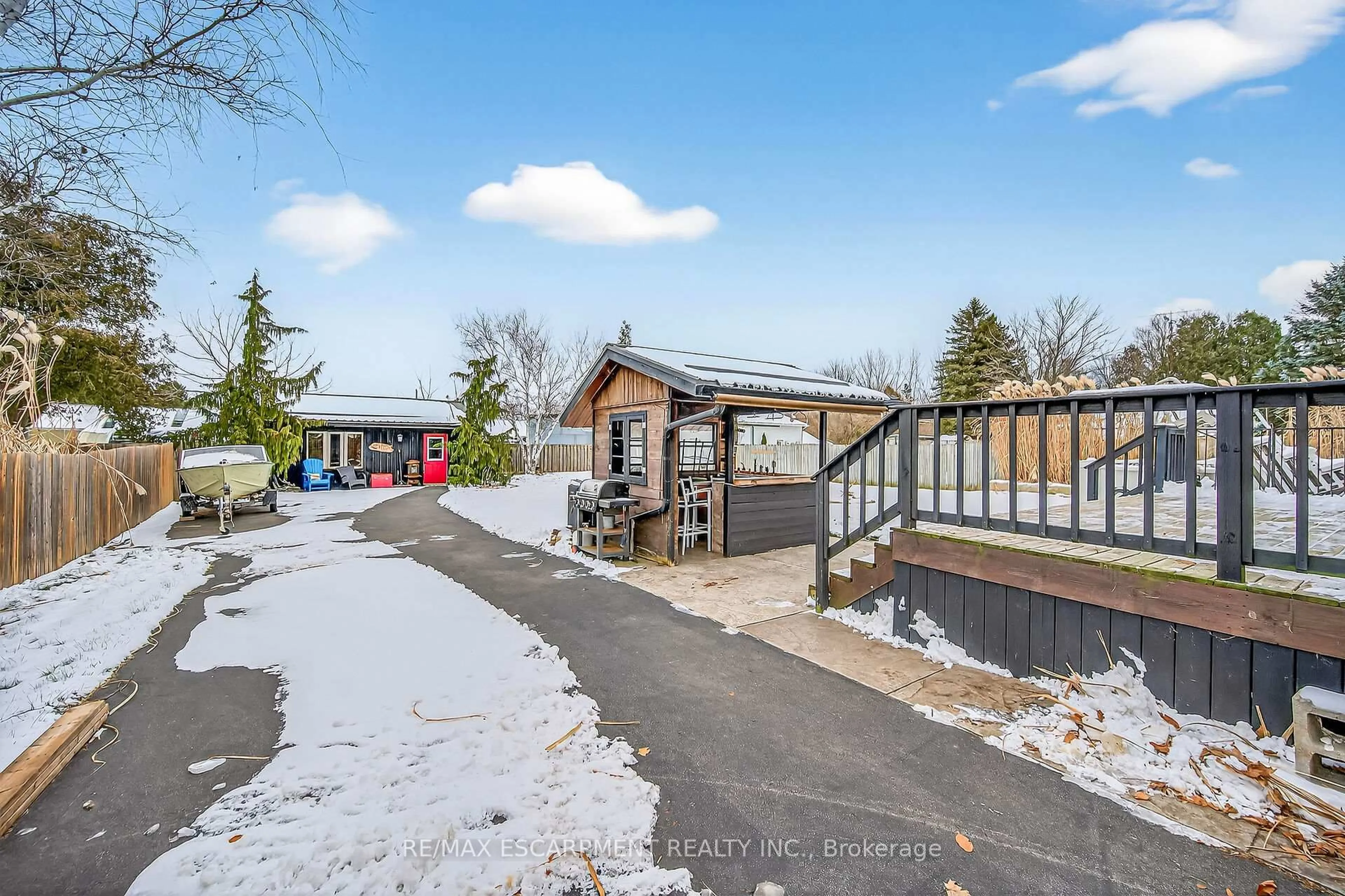 Unknown for 2470 Highway 24, Norfolk Ontario N3Y 4K3