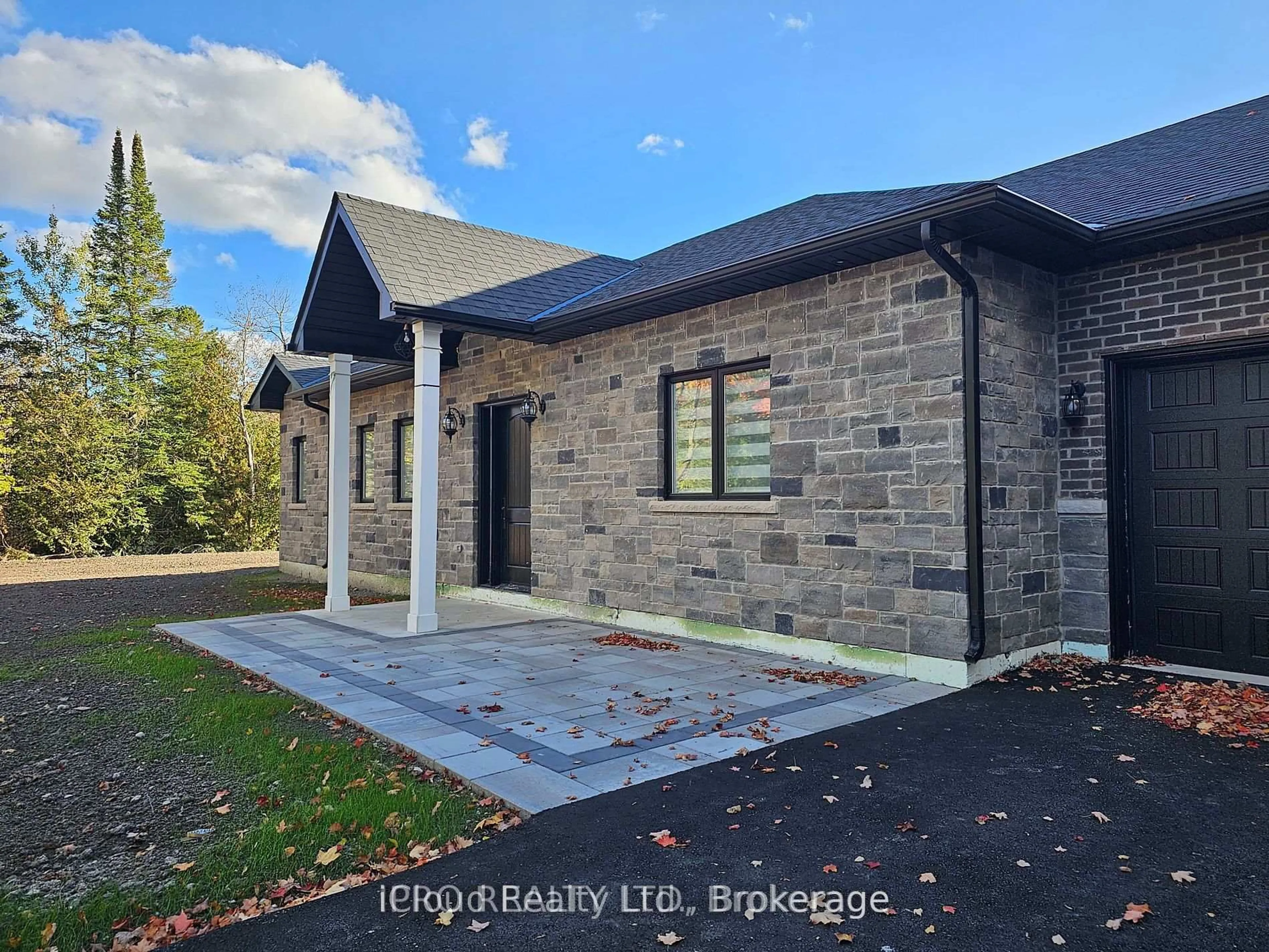 Home with brick exterior material, building for 5826 Third Line, Erin Ontario N0B 1Z0