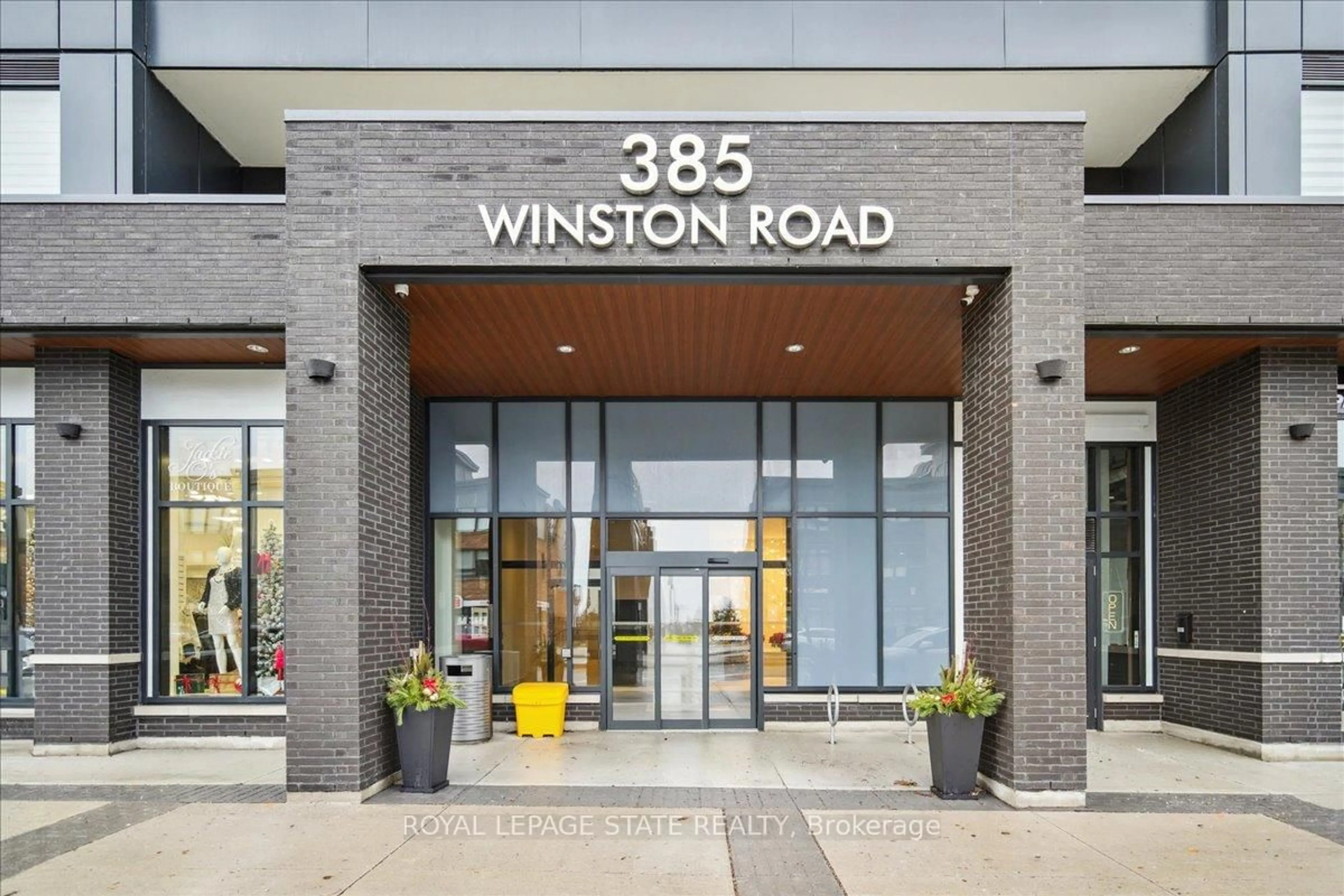 Unknown for 385 Winston Rd #1901, Grimsby Ontario L3M 4E8