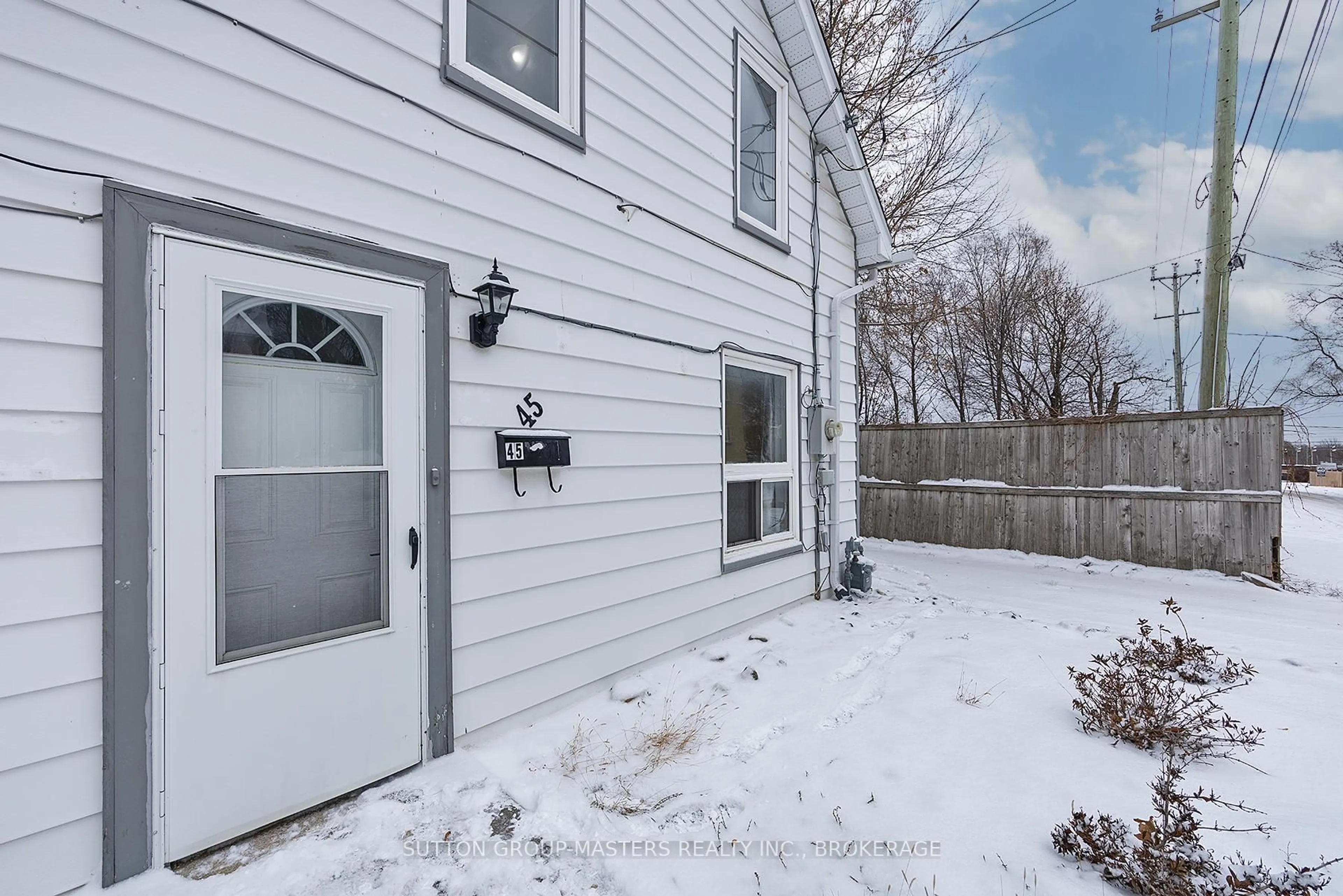 Unknown for 45 russell St, Kingston Ontario K7K 2E6