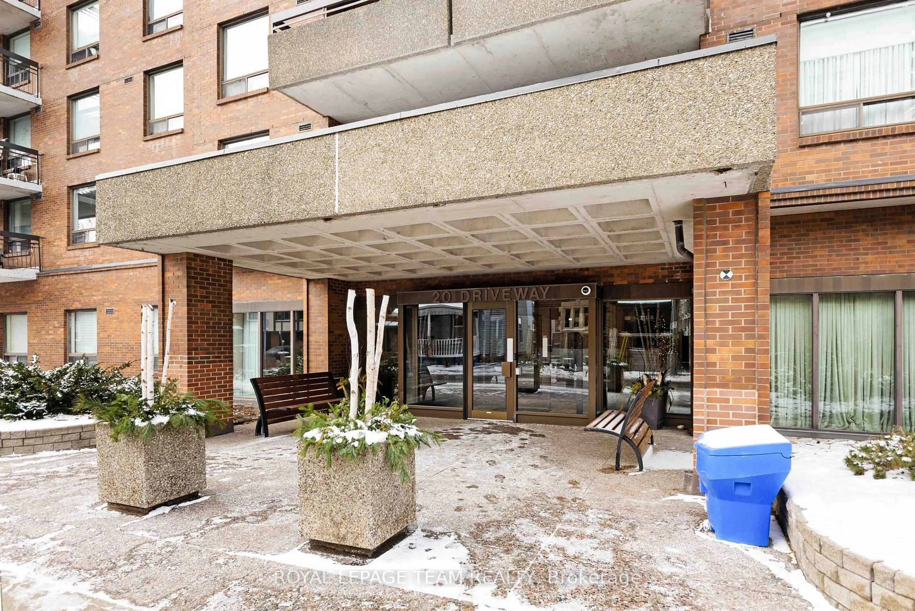 Unknown for 20 The Driveway Dr #101, Ottawa Ontario K2P 1C8