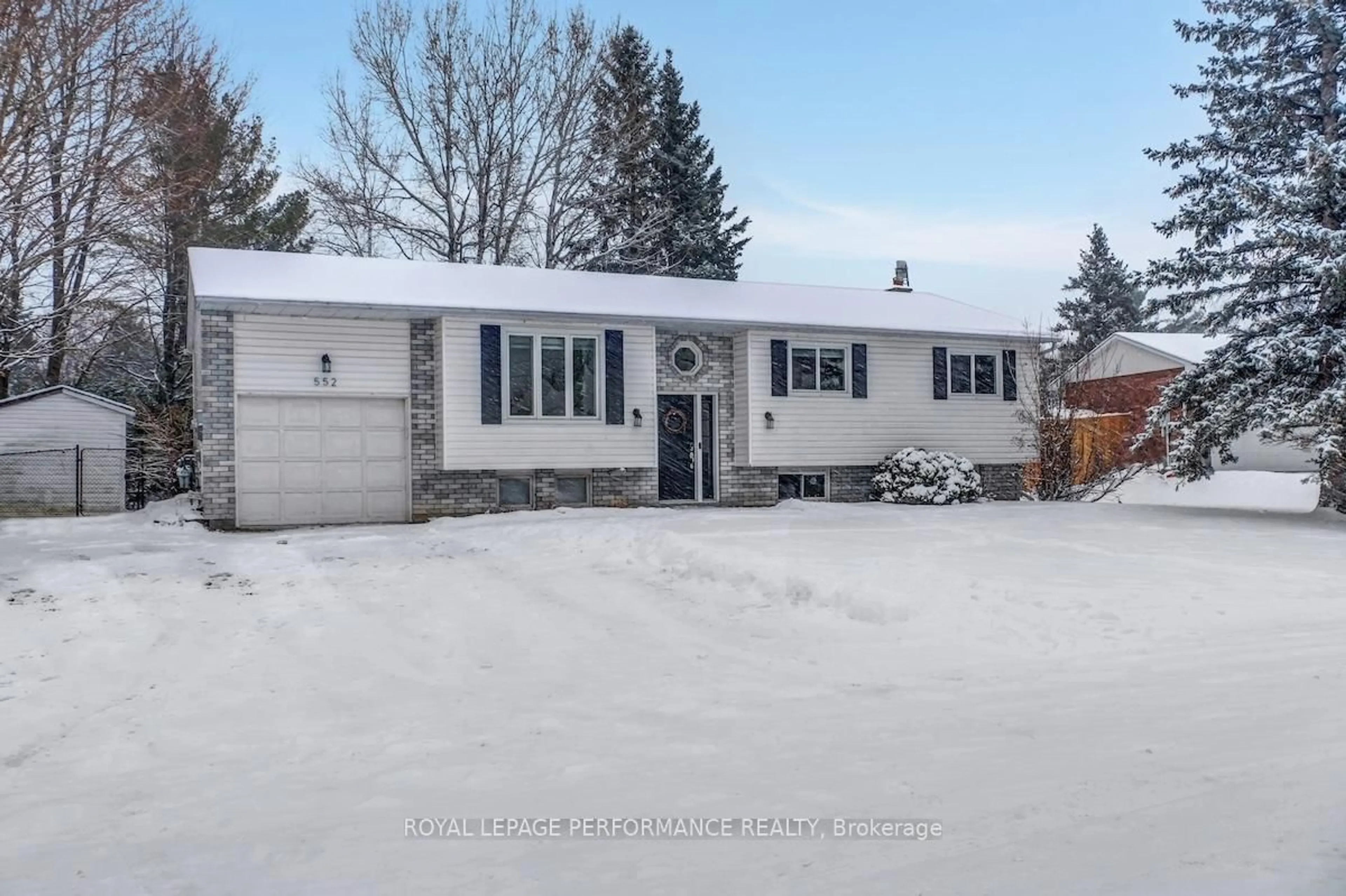 Home with vinyl exterior material, street for 552 Loucks Dr, Russell Ontario K4R 1B6