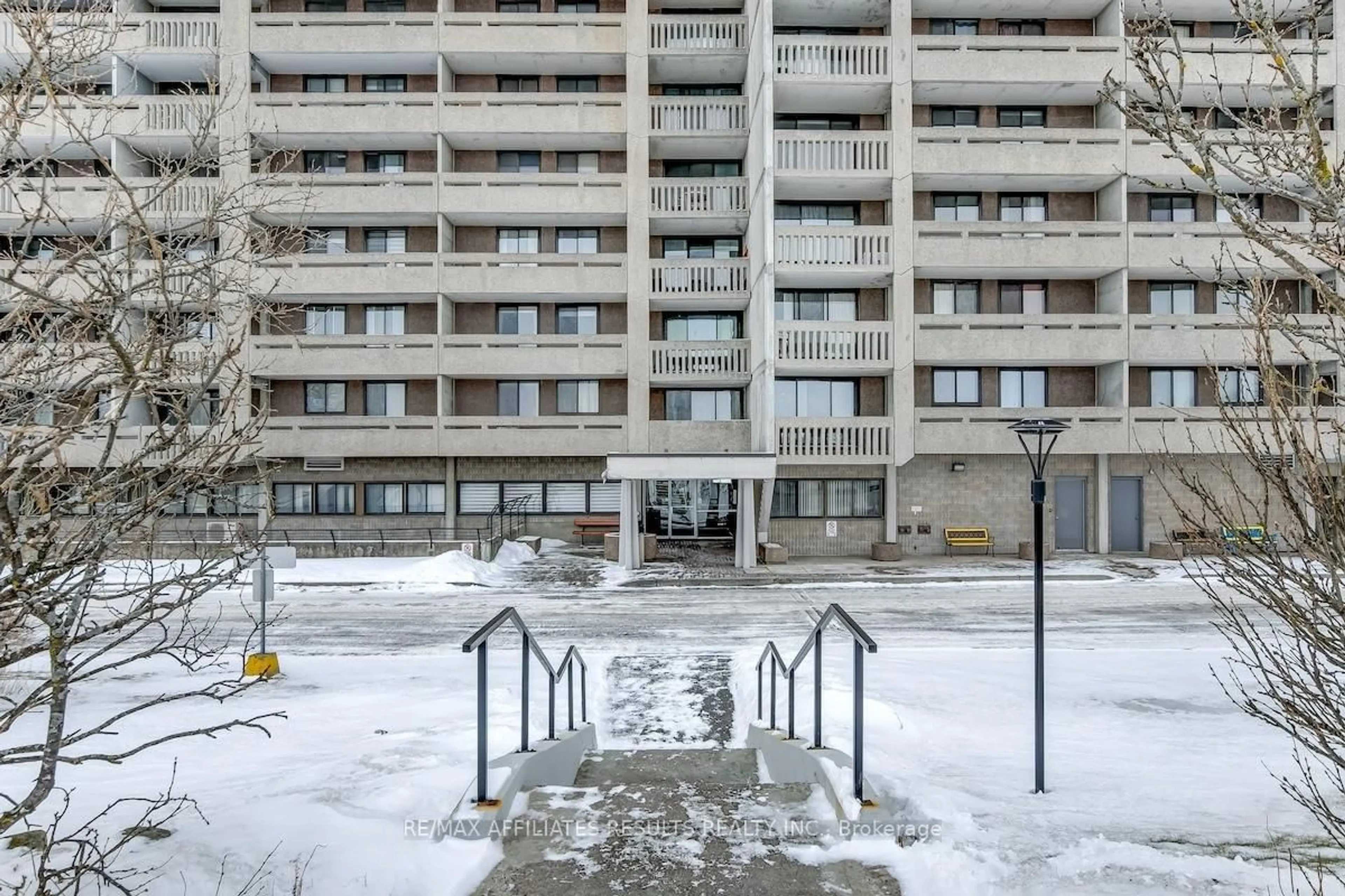 Patio, unknown for 415 Greenview Ave #410, Ottawa Ontario K2B 8G5