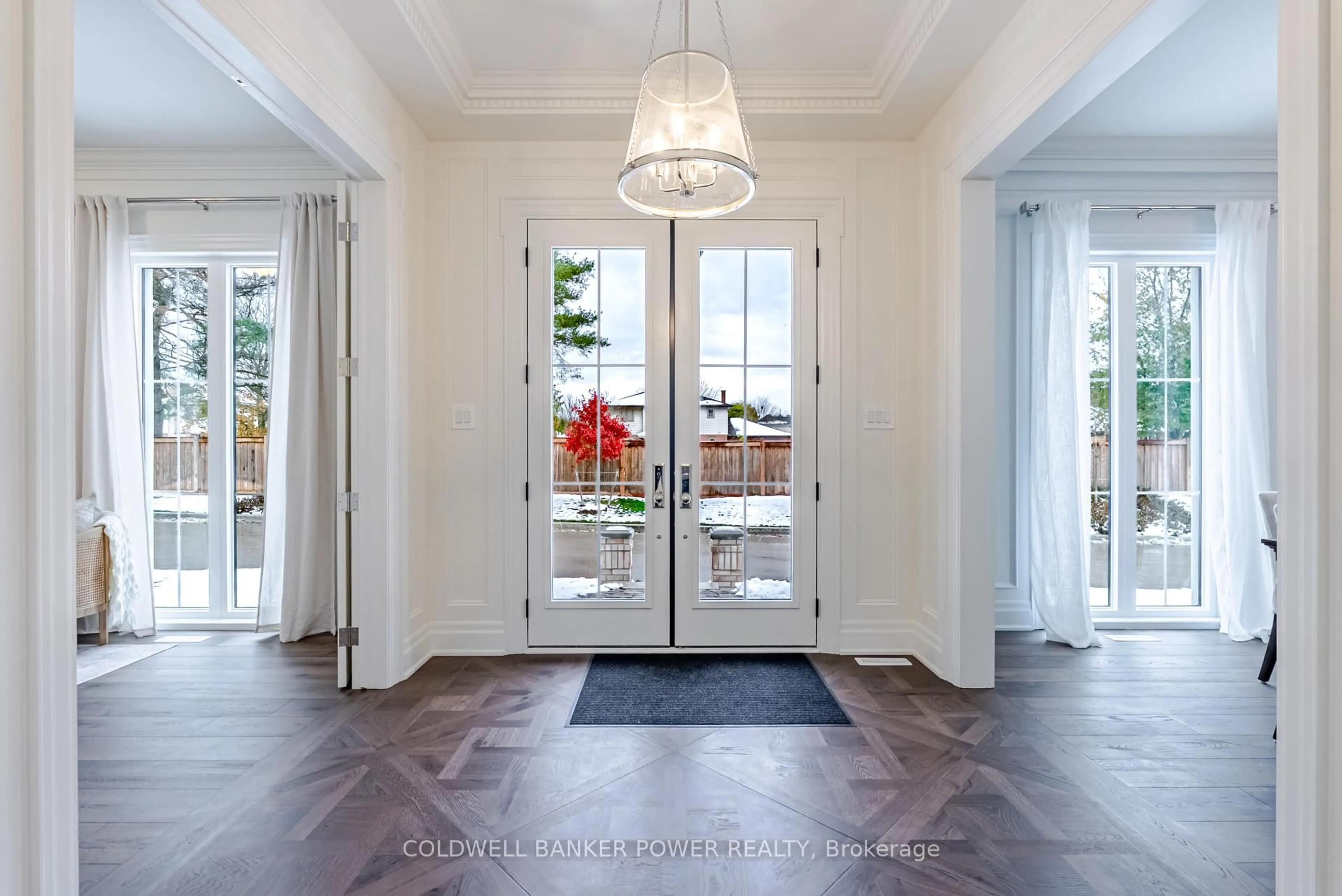 Indoor entryway for 7100 Kilbourne Rd #9, London South Ontario N6P 0L7