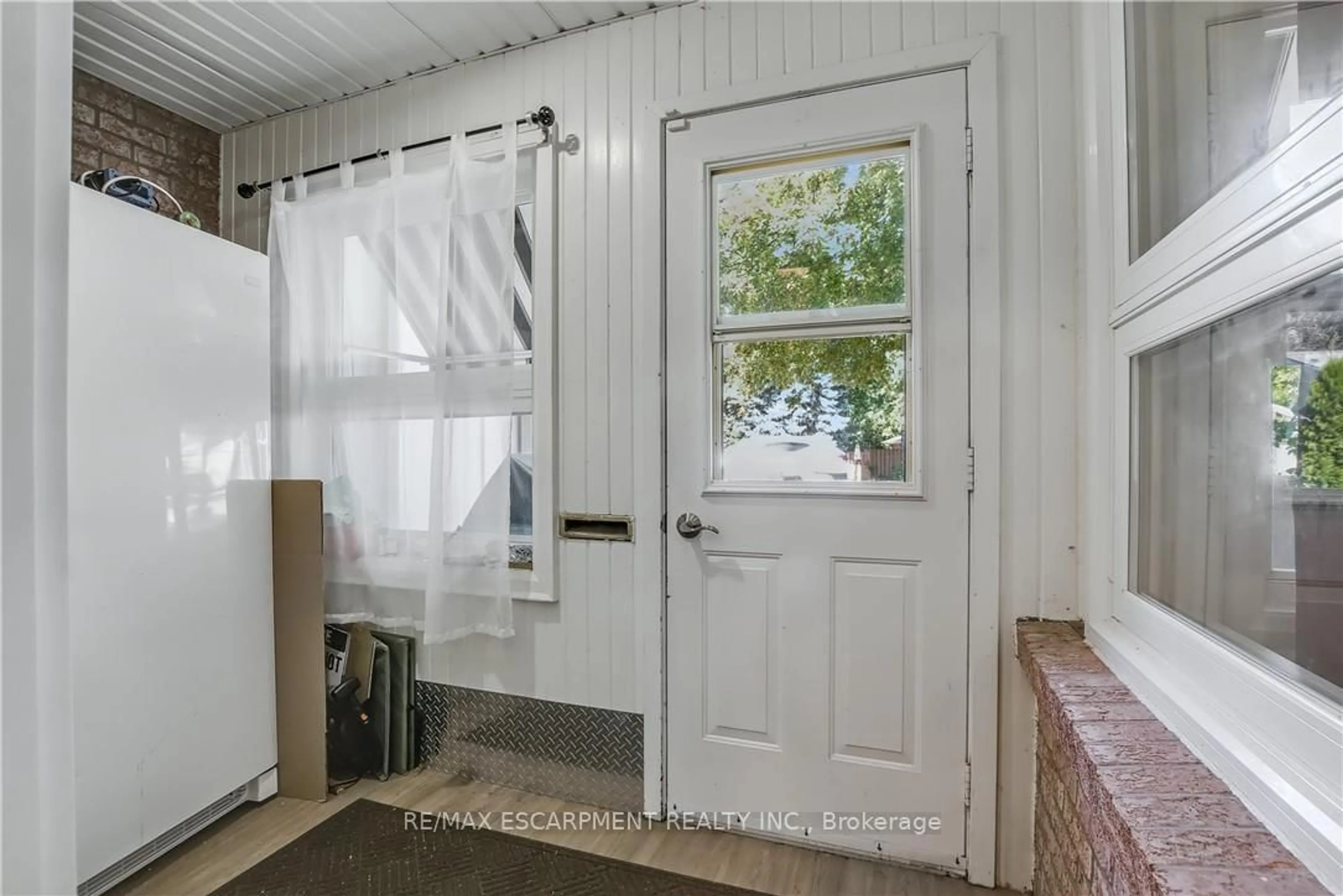 Indoor entryway for 13 Sister Varga Terr, Hamilton Ontario L9B 1T8