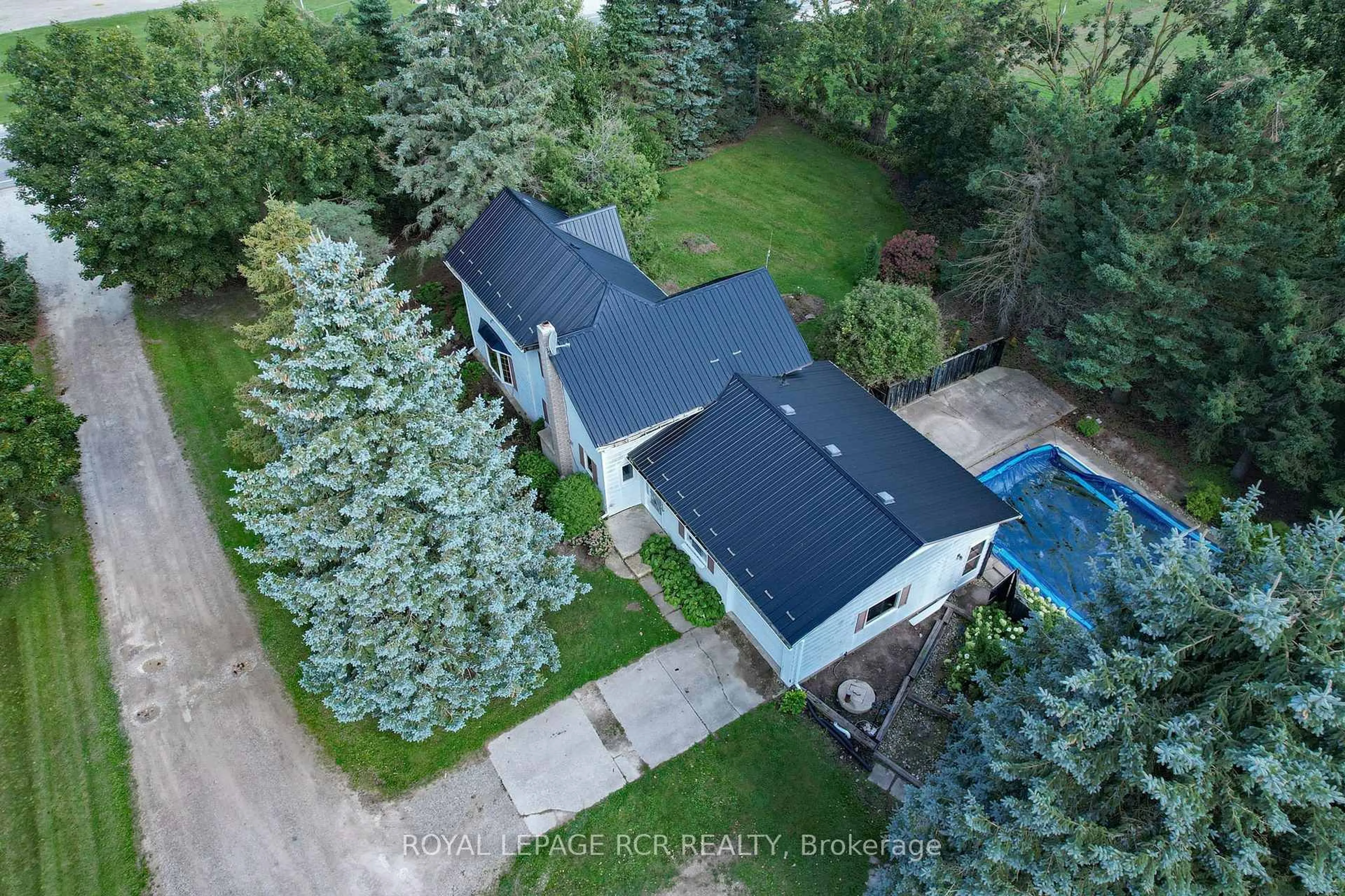 A pic from outside/outdoor area/front of a property/back of a property/a pic from drone, street for 518156 124 Highway, Melancthon Ontario L9V 1V9