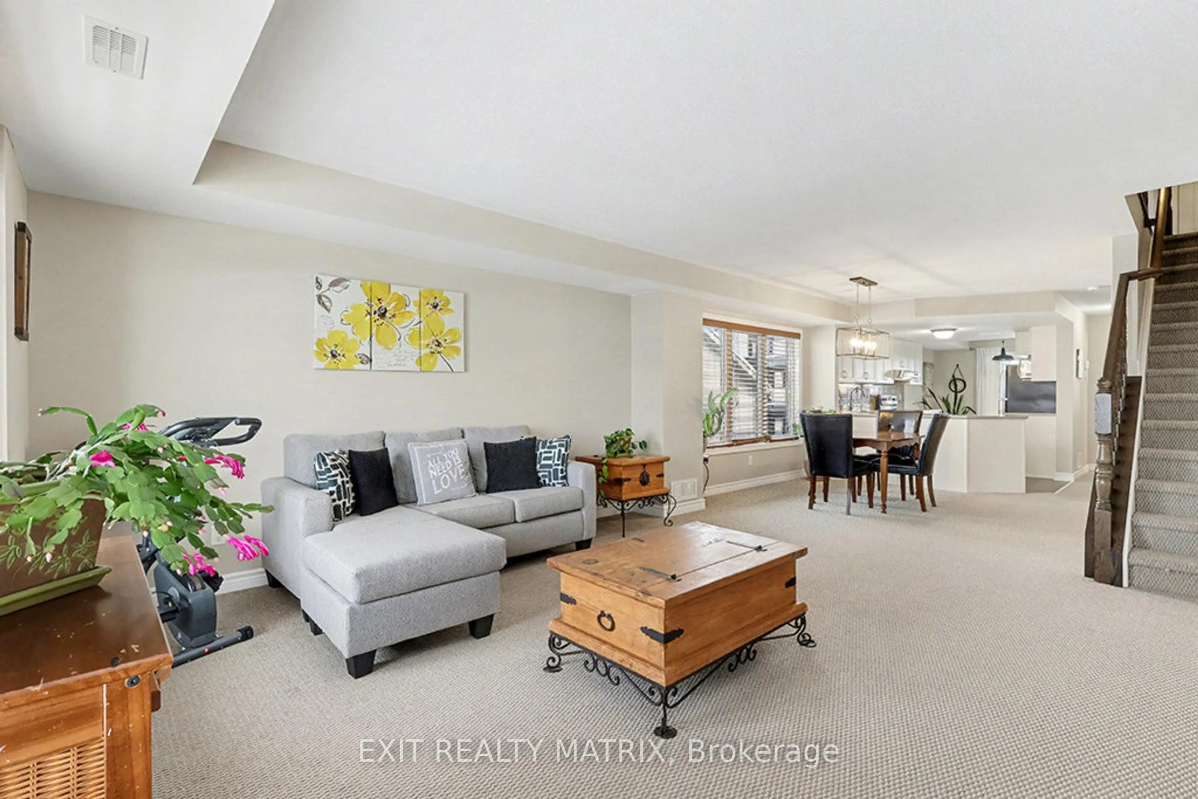 Living room with furniture, unknown for 1124 Docteur Corbeil Blvd #2, Clarence-Rockland Ontario K4K 0G9