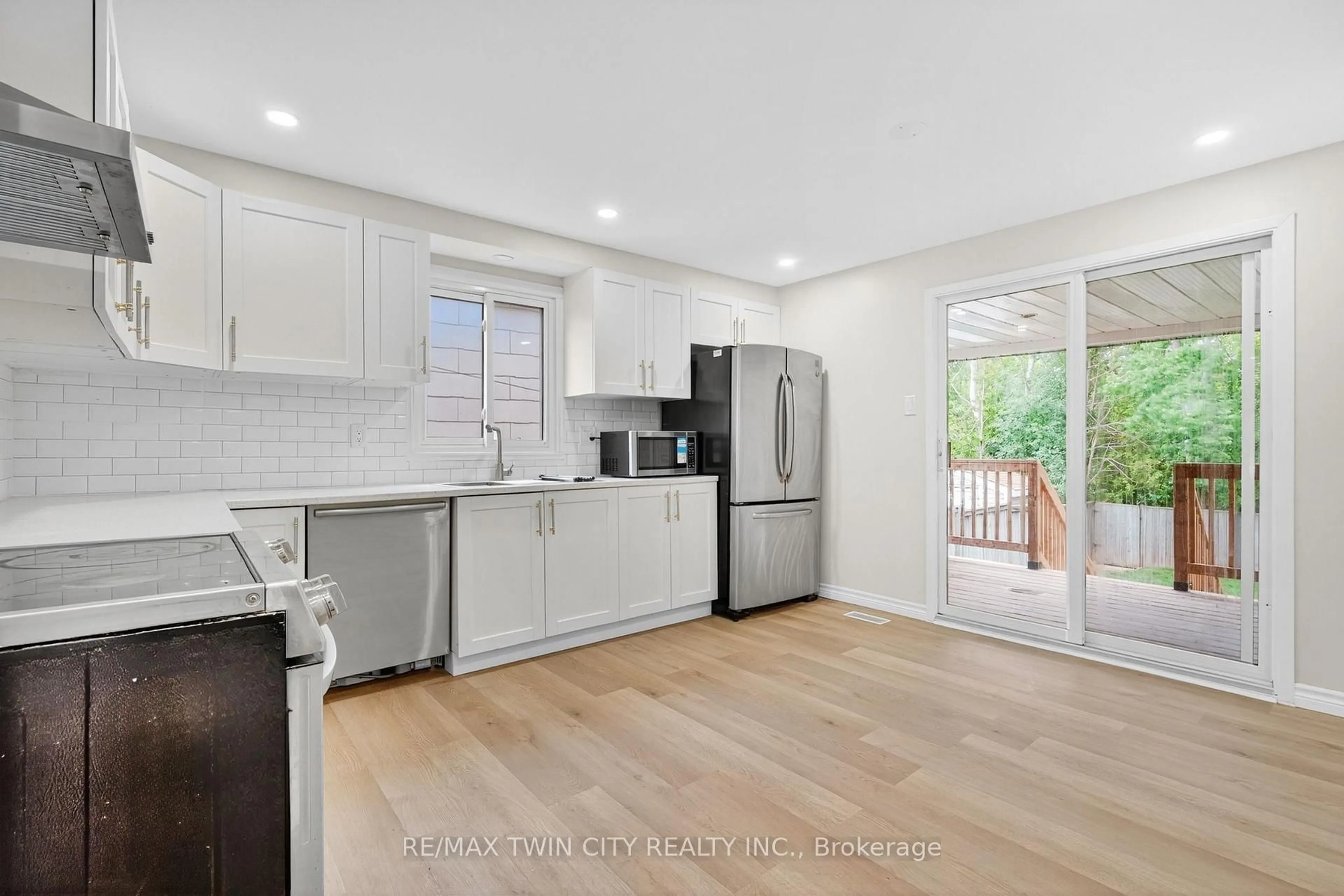 Open concept kitchen, unknown for 120 Westheights Dr, Kitchener Ontario N2N 1J9