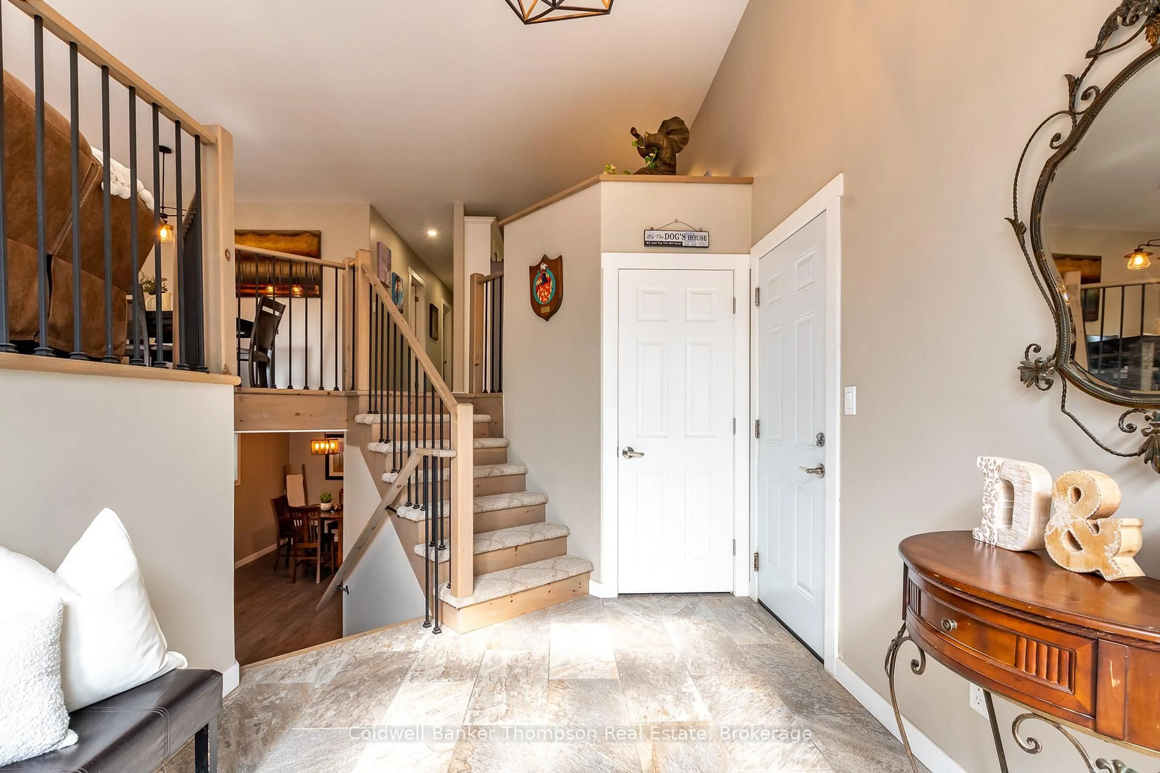 Indoor entryway for 311 Station Rd, Perry Ontario P0A 1J0