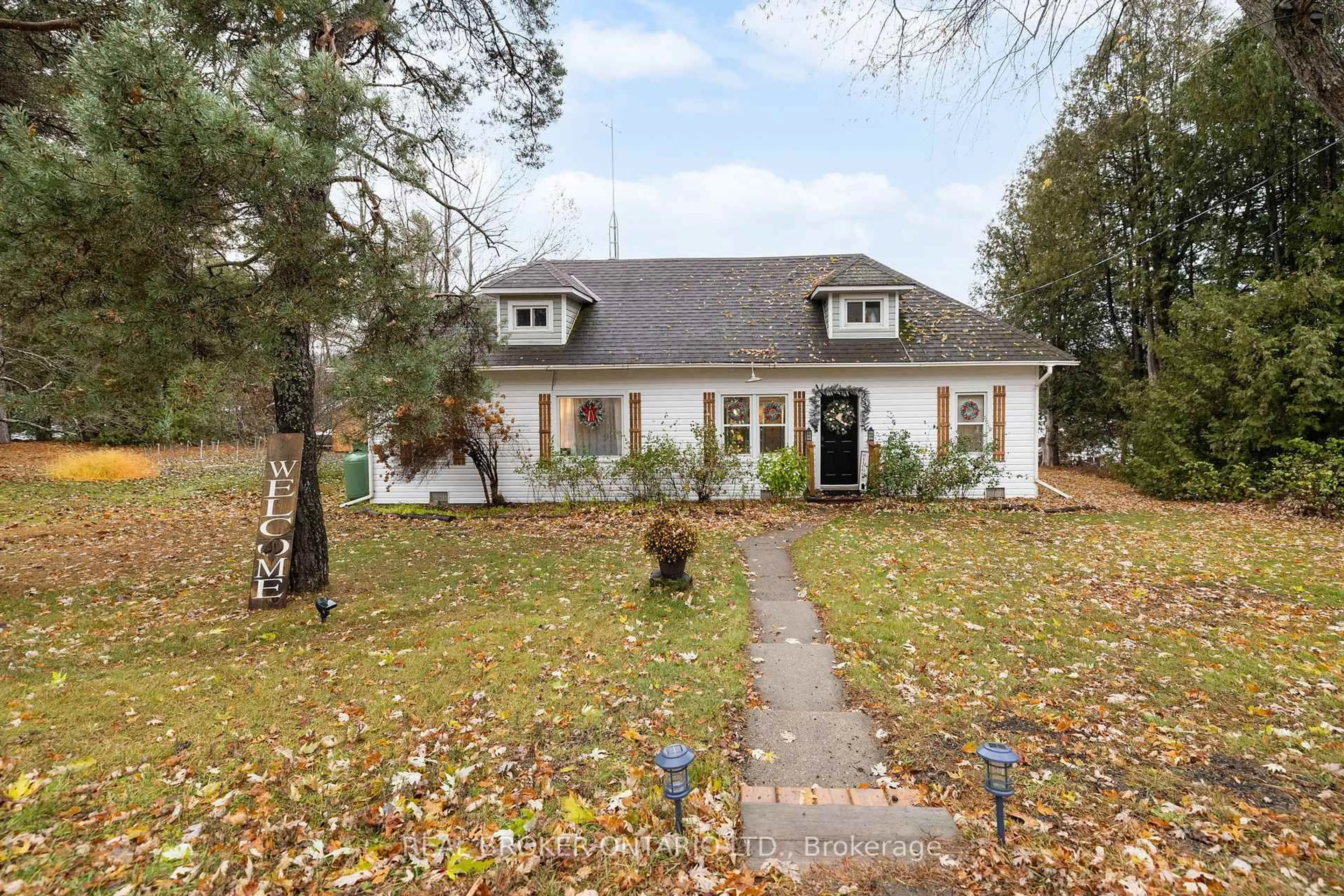 Unknown for 66 Bridge St, Denbigh Ontario K0H 1L0