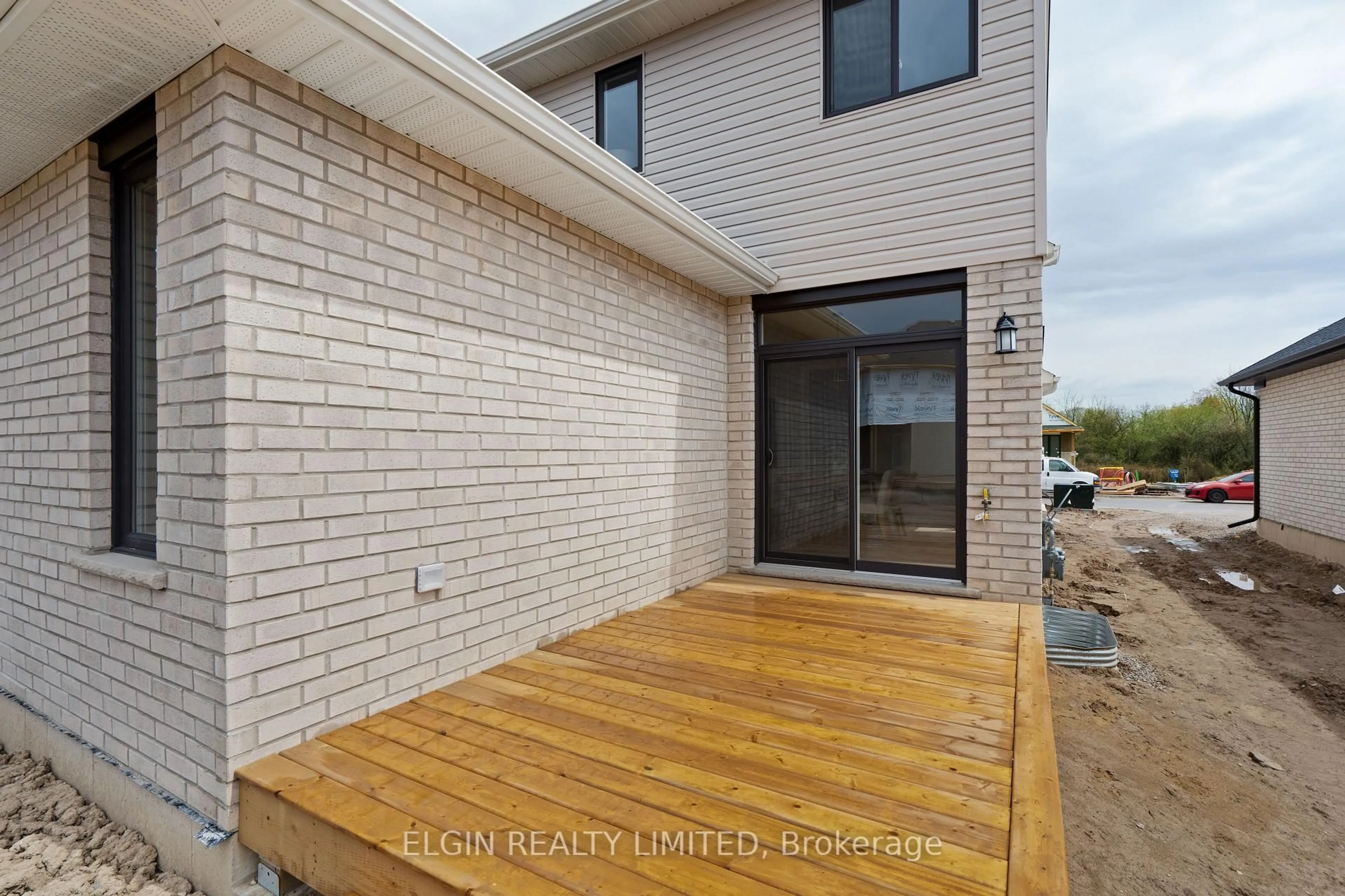 Unknown for 29 Hemlock Cres, Aylmer Ontario N5H 0C1