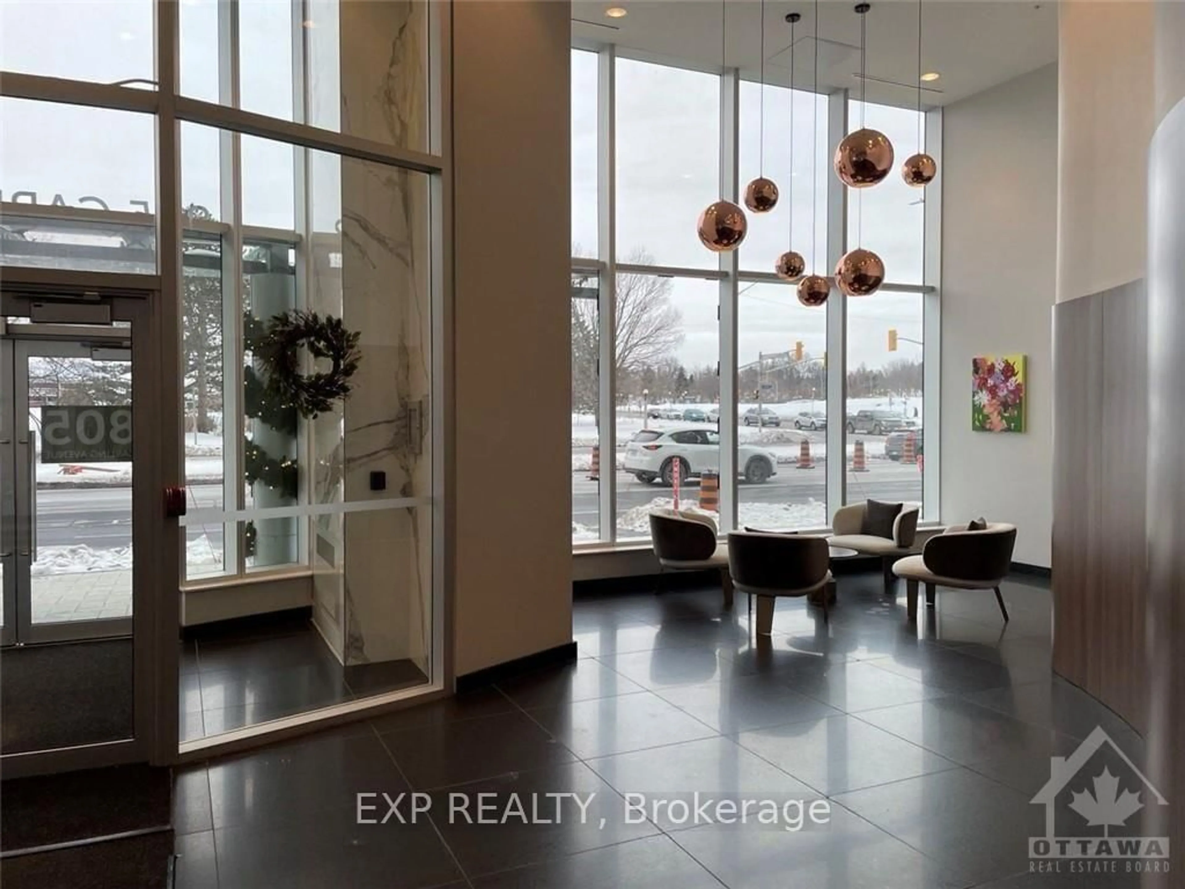 Indoor entryway for 805 Carling Ave #3702, Ottawa Ontario K1S 2E7