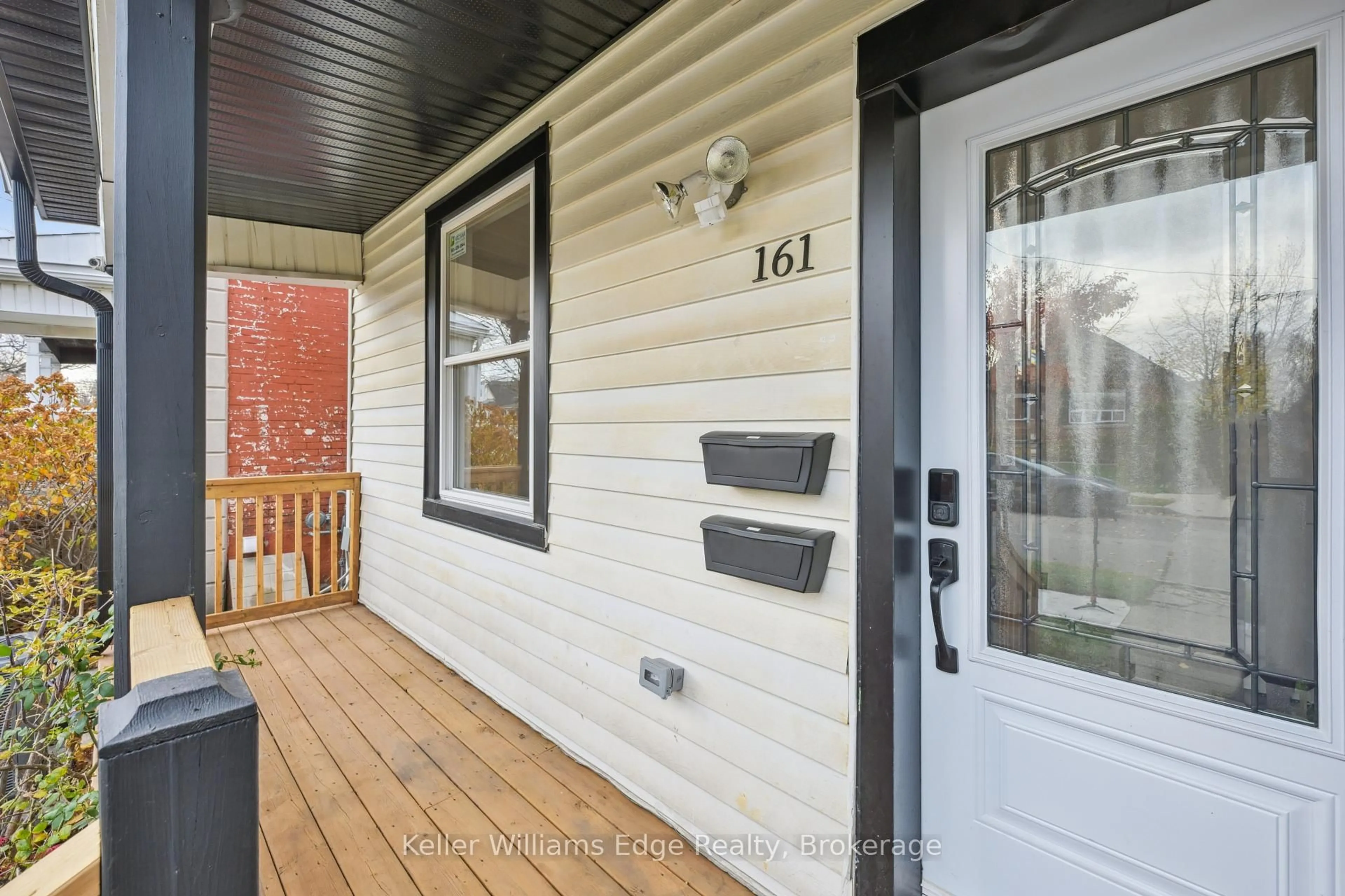 Unknown for 161 Weir St, Hamilton Ontario L8H 5G1