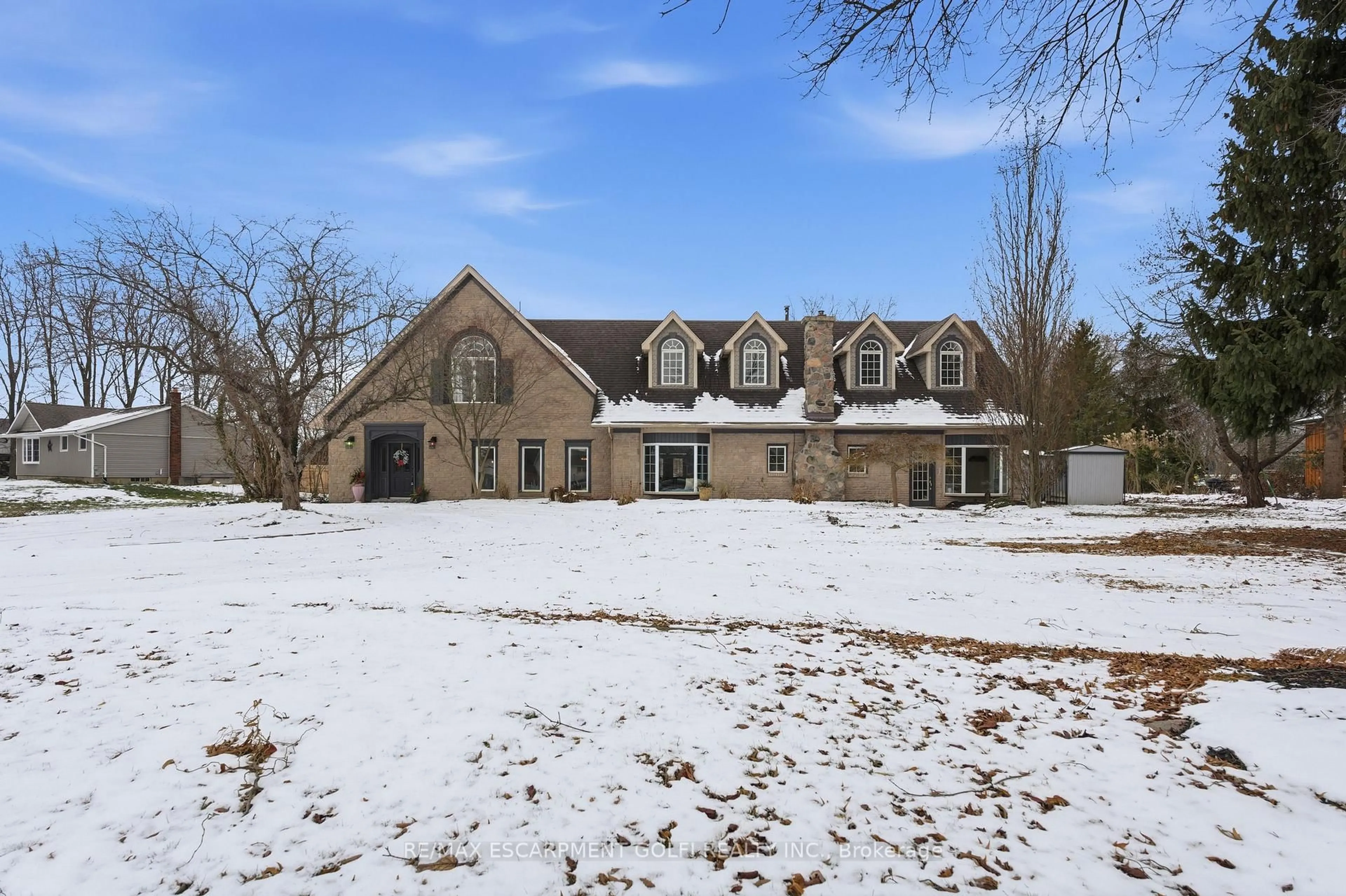 A pic from outside/outdoor area/front of a property/back of a property/a pic from drone, unknown for 42573 Highway 3, Wainfleet Ontario L0S 1V0