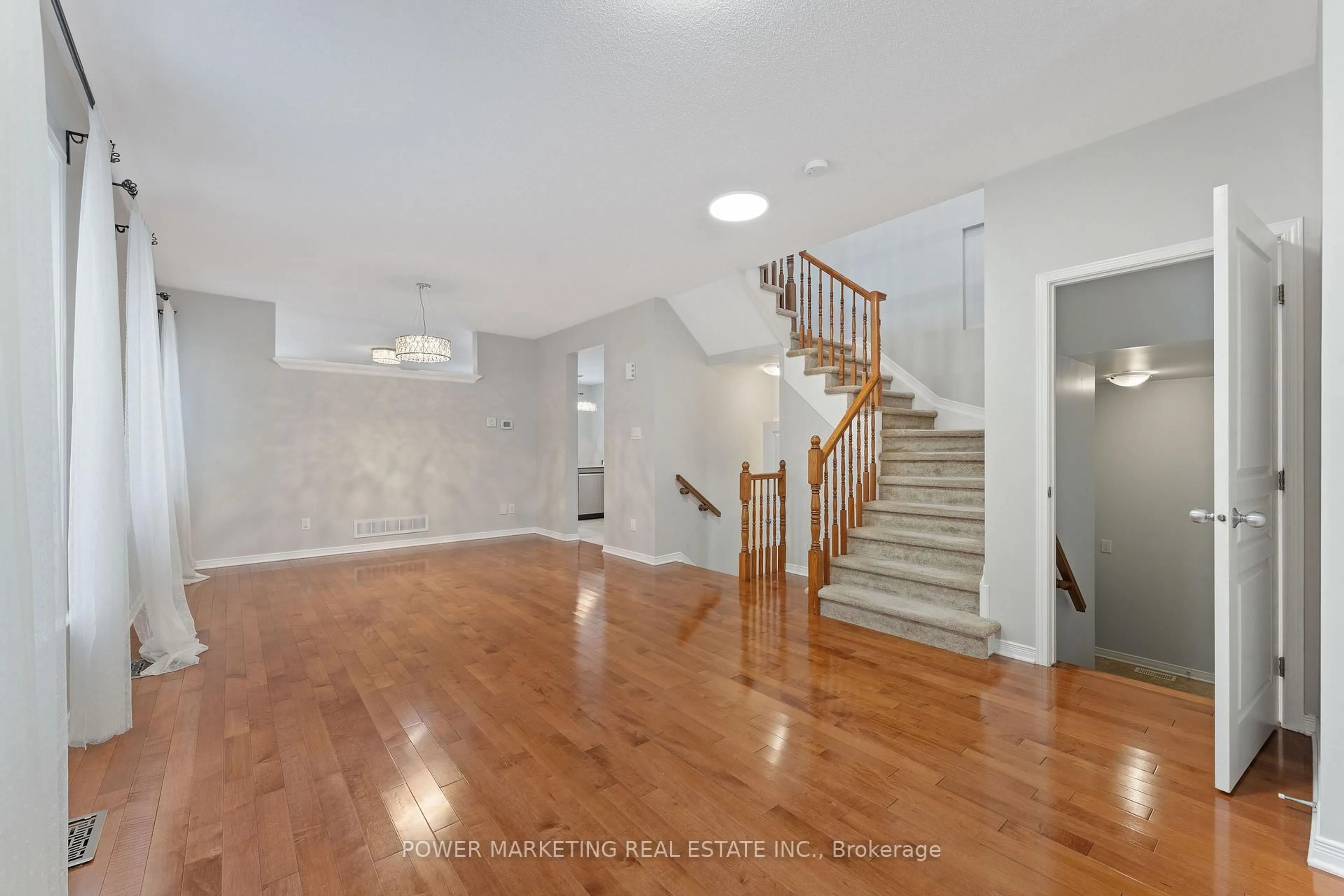 Unknown for 224 Harthill Way, Ottawa Ontario K2J 0P2