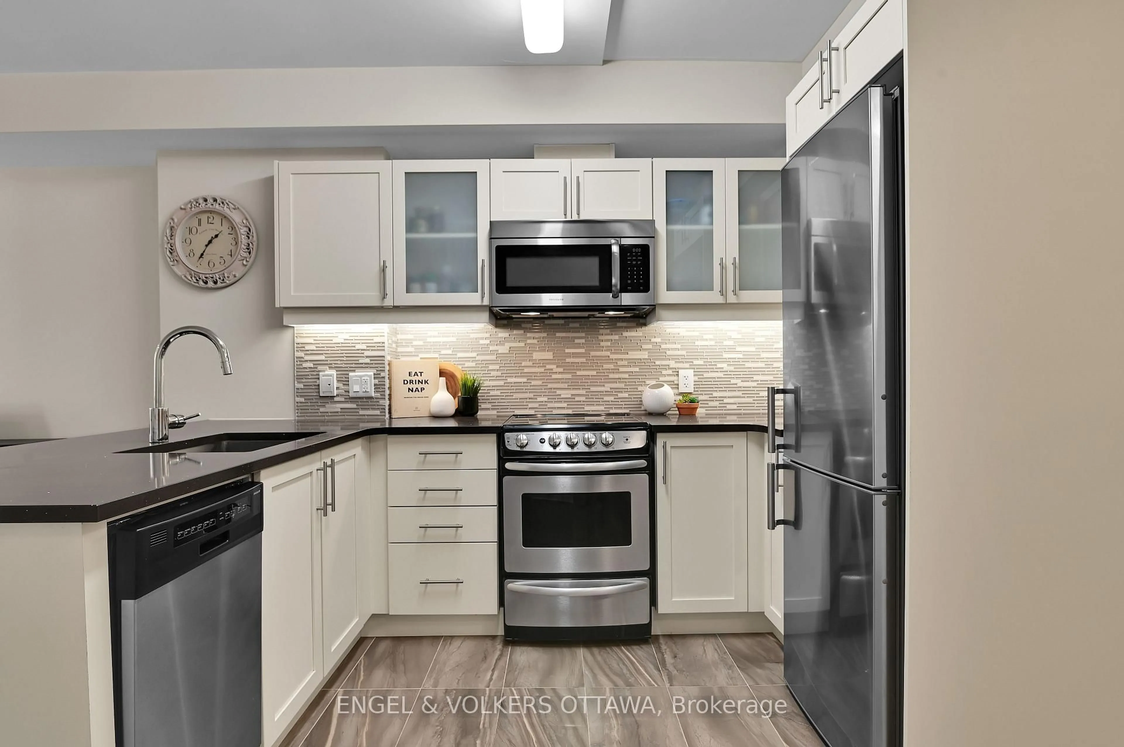 Unknown for 195 Besserer St #1507, Ottawa Ontario K1N 0B6