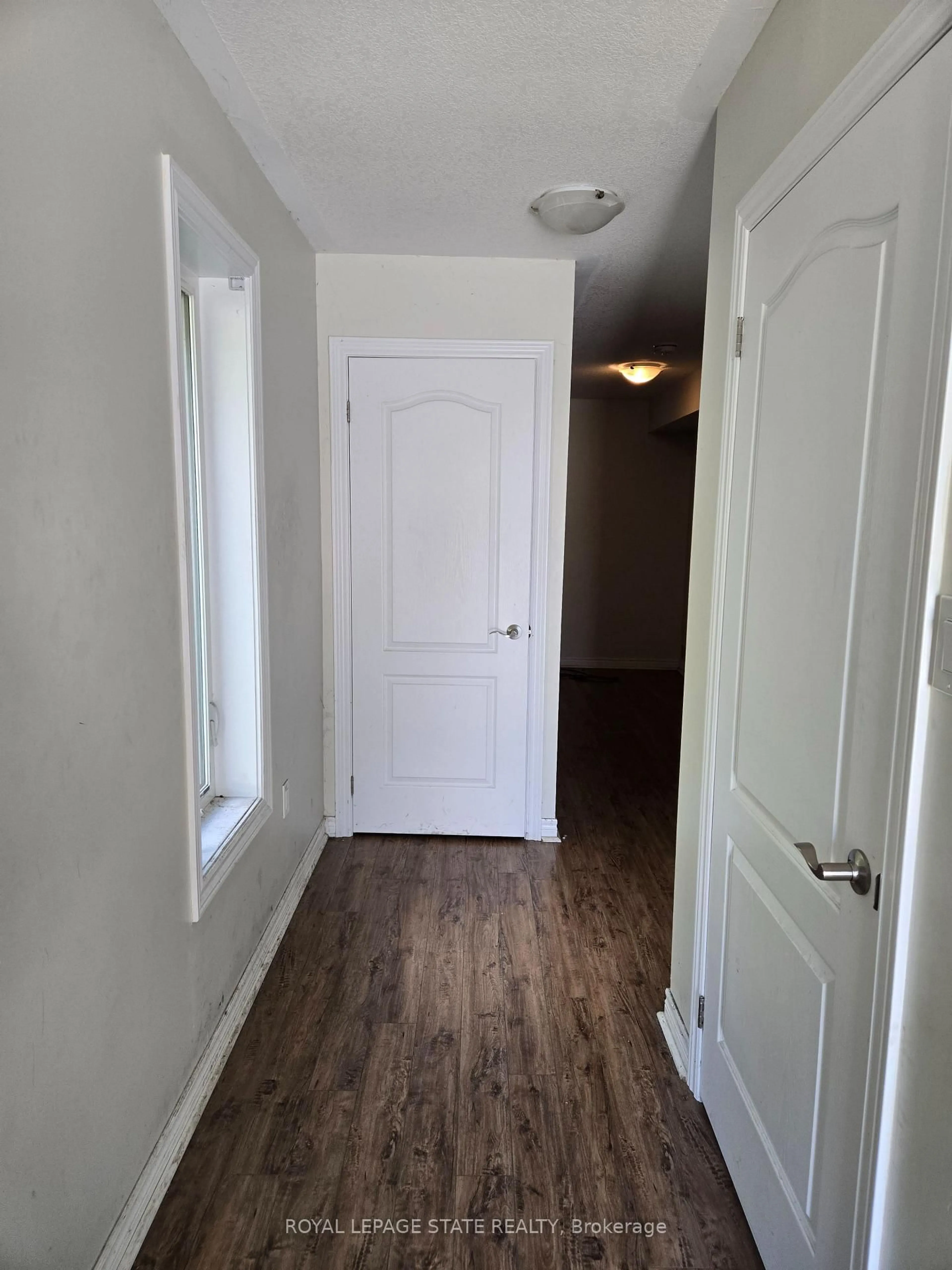 Indoor entryway for 420 Linden Dr #38, Cambridge Ontario N3H 0C6