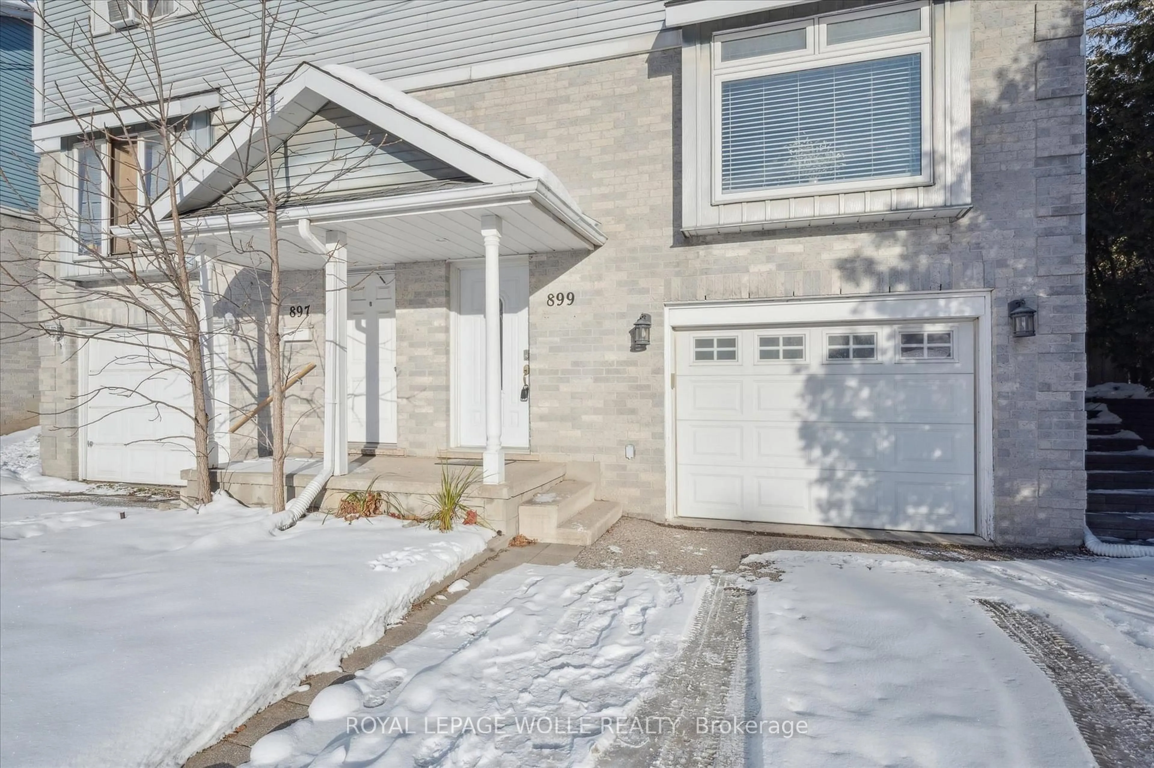 Unknown for 899 James St, Woodstock Ontario N4S 1S3