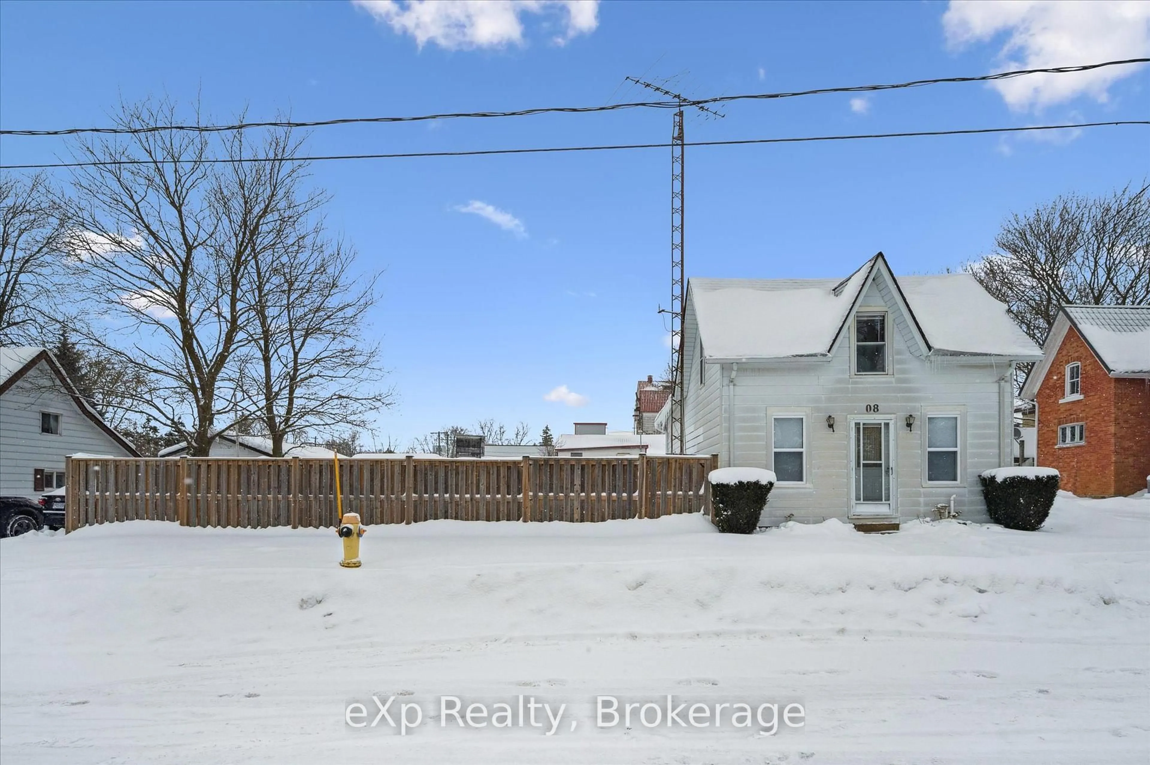 A pic from outside/outdoor area/front of a property/back of a property/a pic from drone, street for 8 West St, Perth East Ontario N0K 1M0